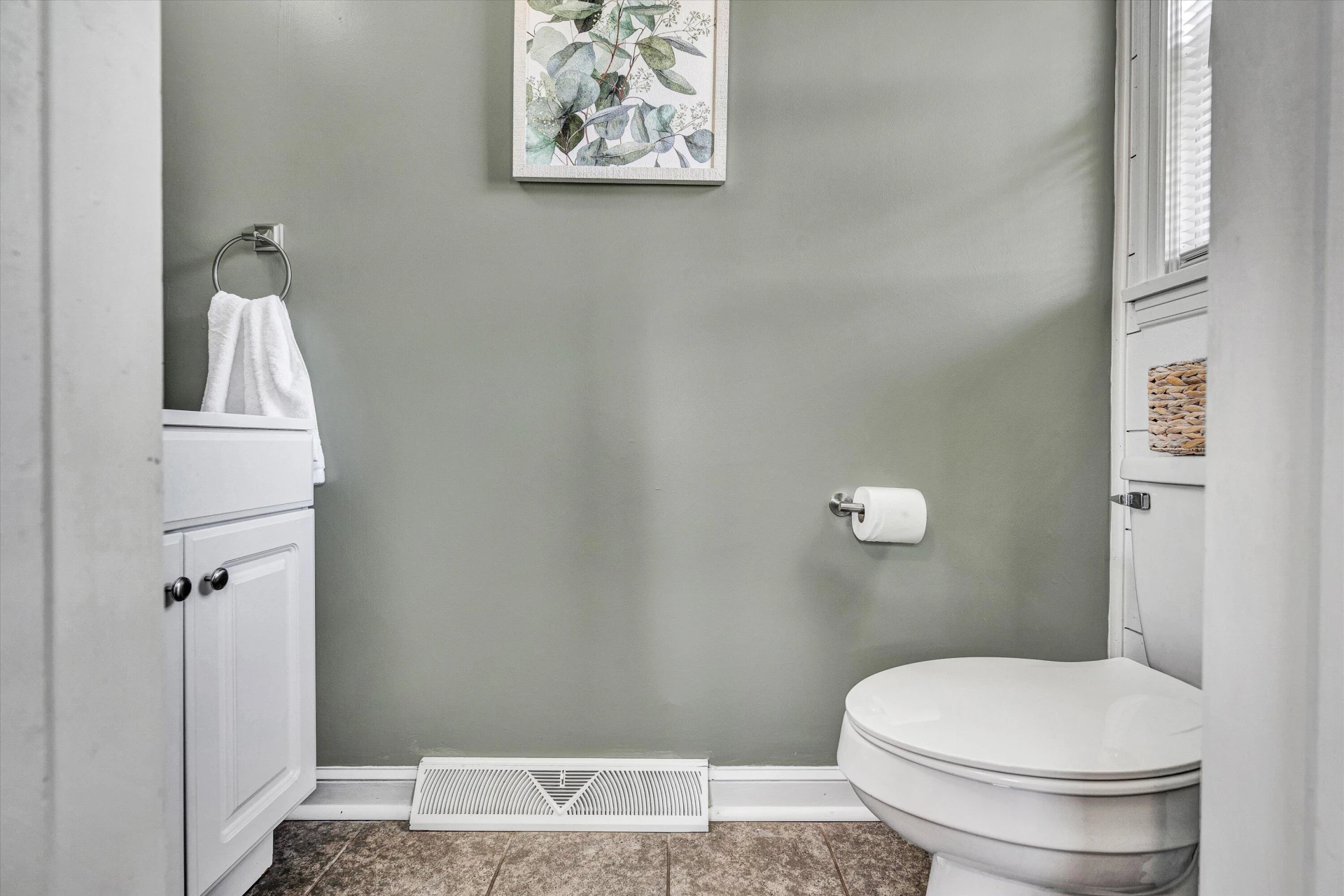 2747 Brogan CIR - Photo 17