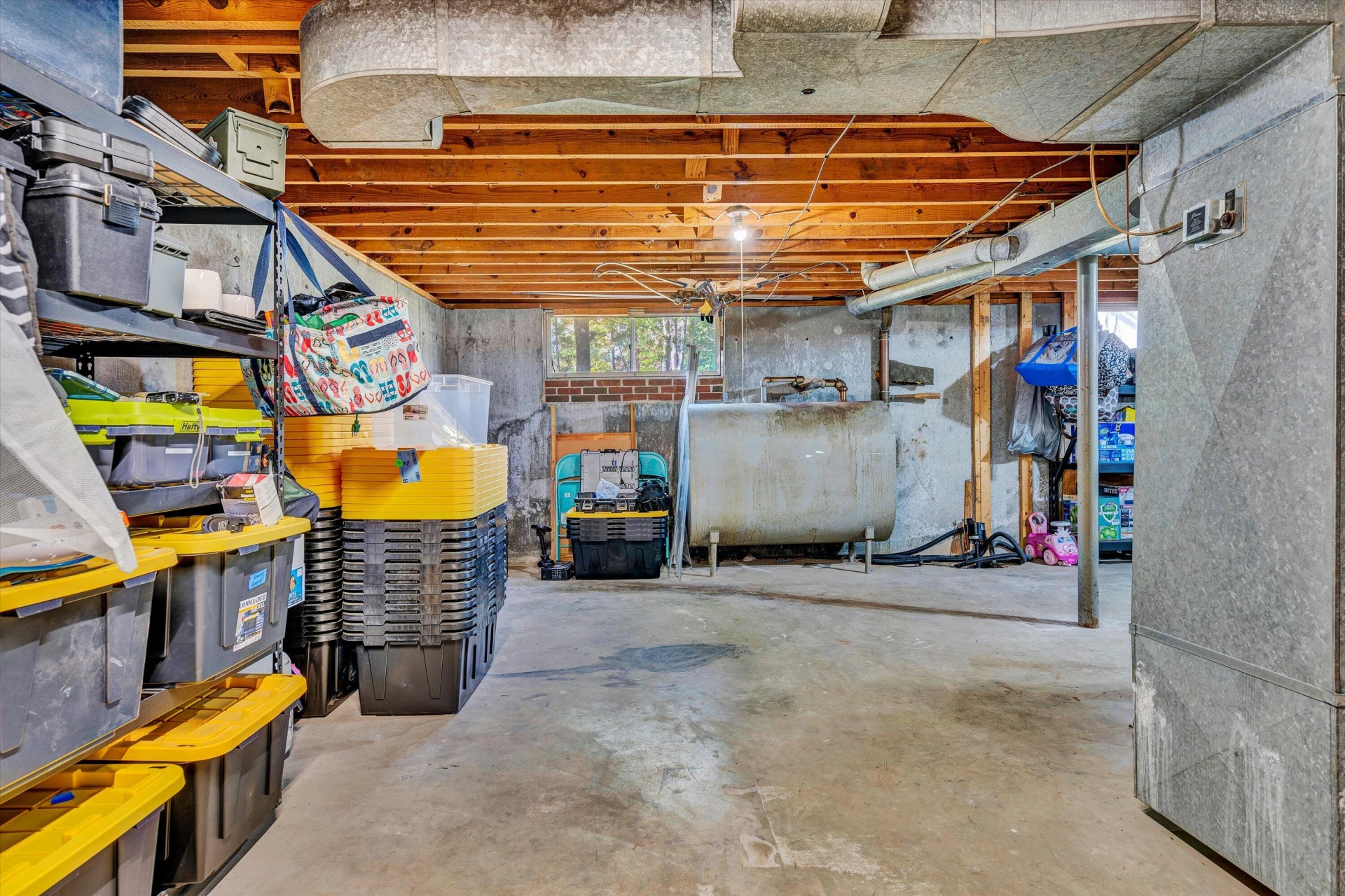 2747 Brogan CIR - Photo 29