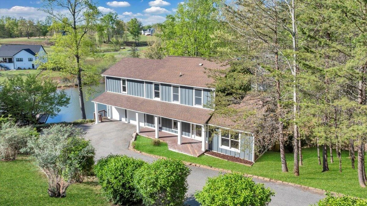 188 BUCK RUN DR