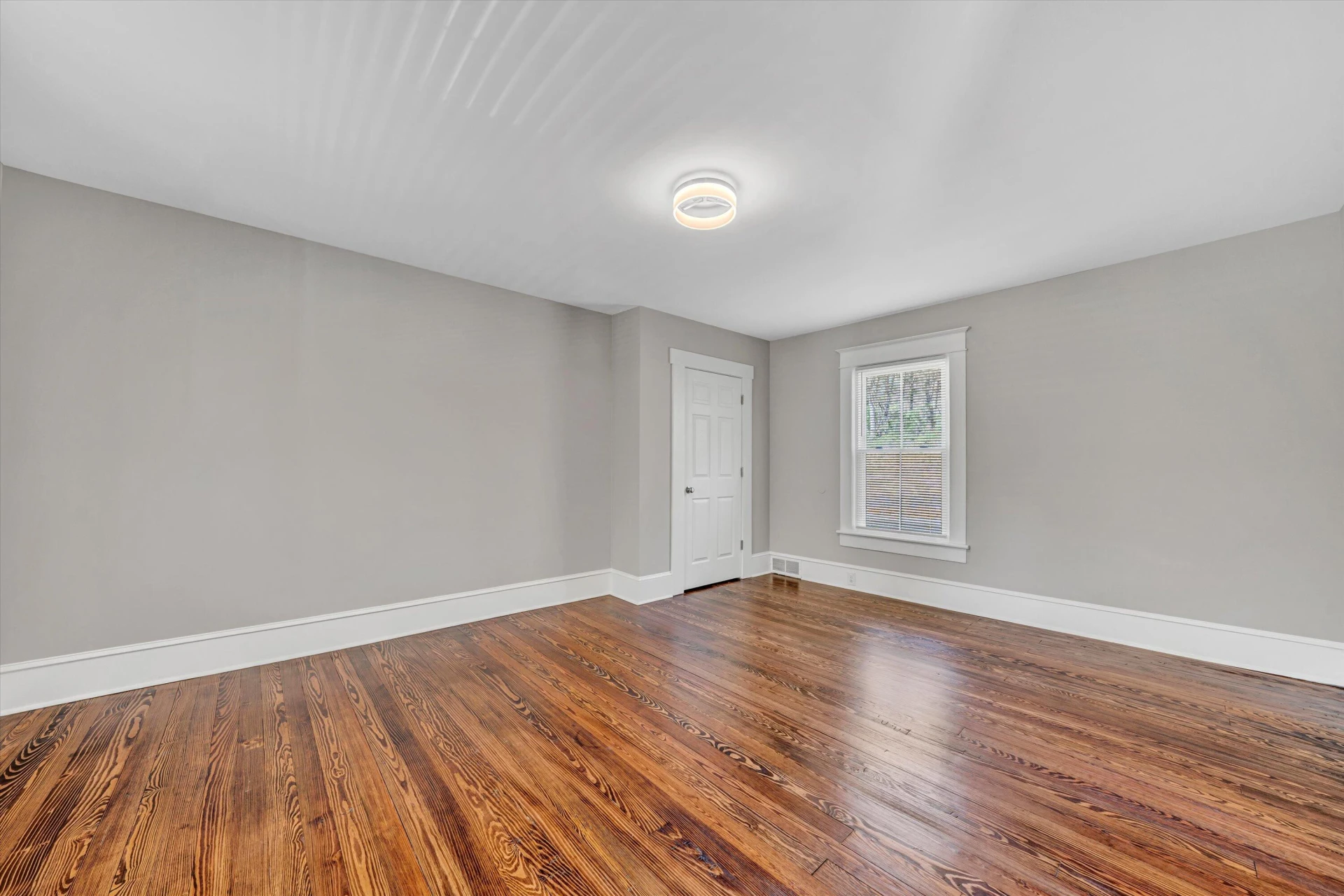 319 Trinity RD - Photo 25