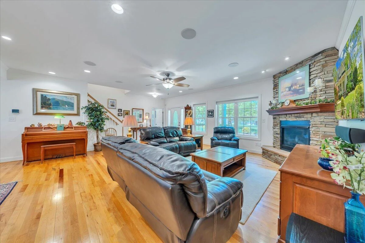 530 Mallard Point RD - Photo 12