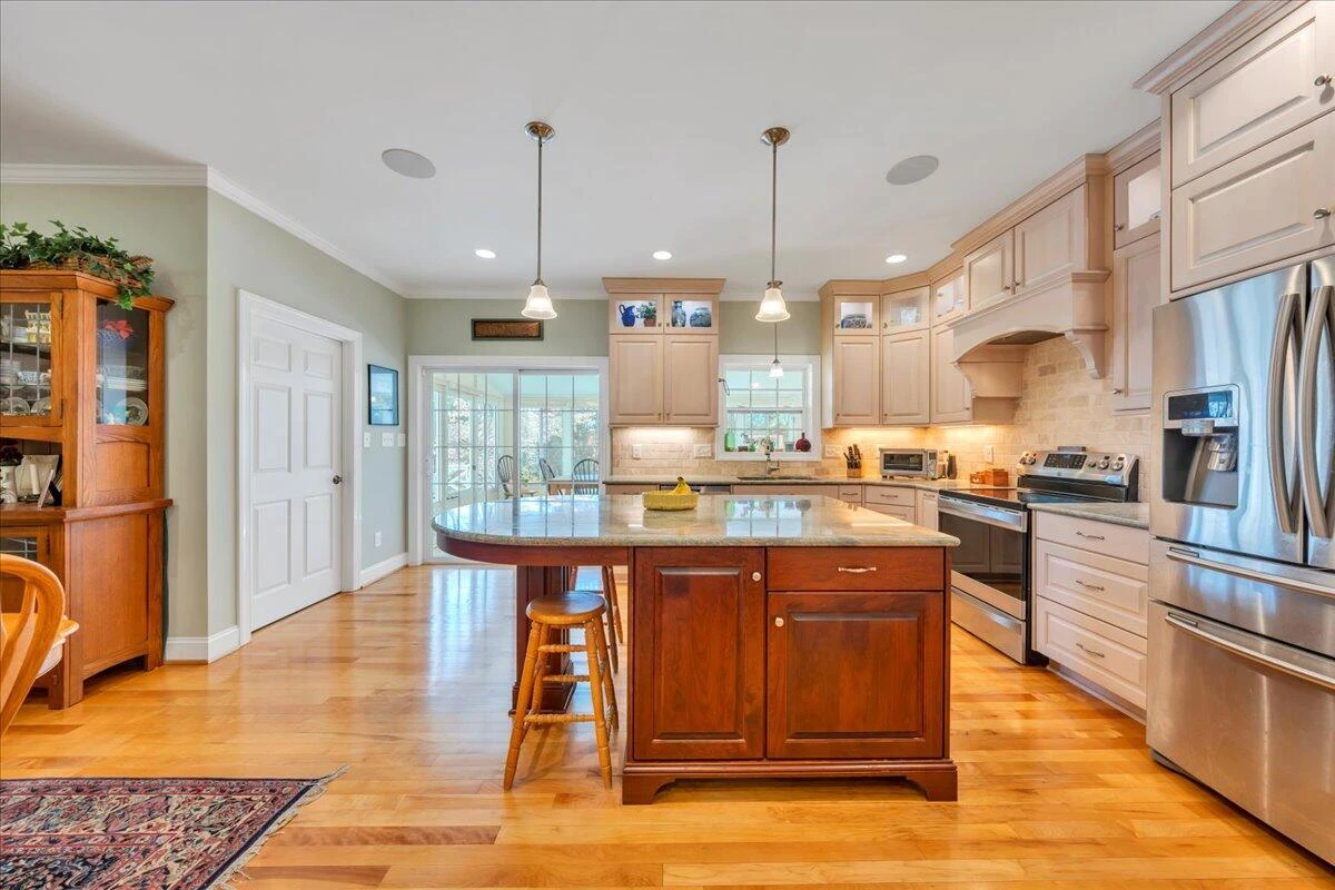 530 Mallard Point RD - Photo 17