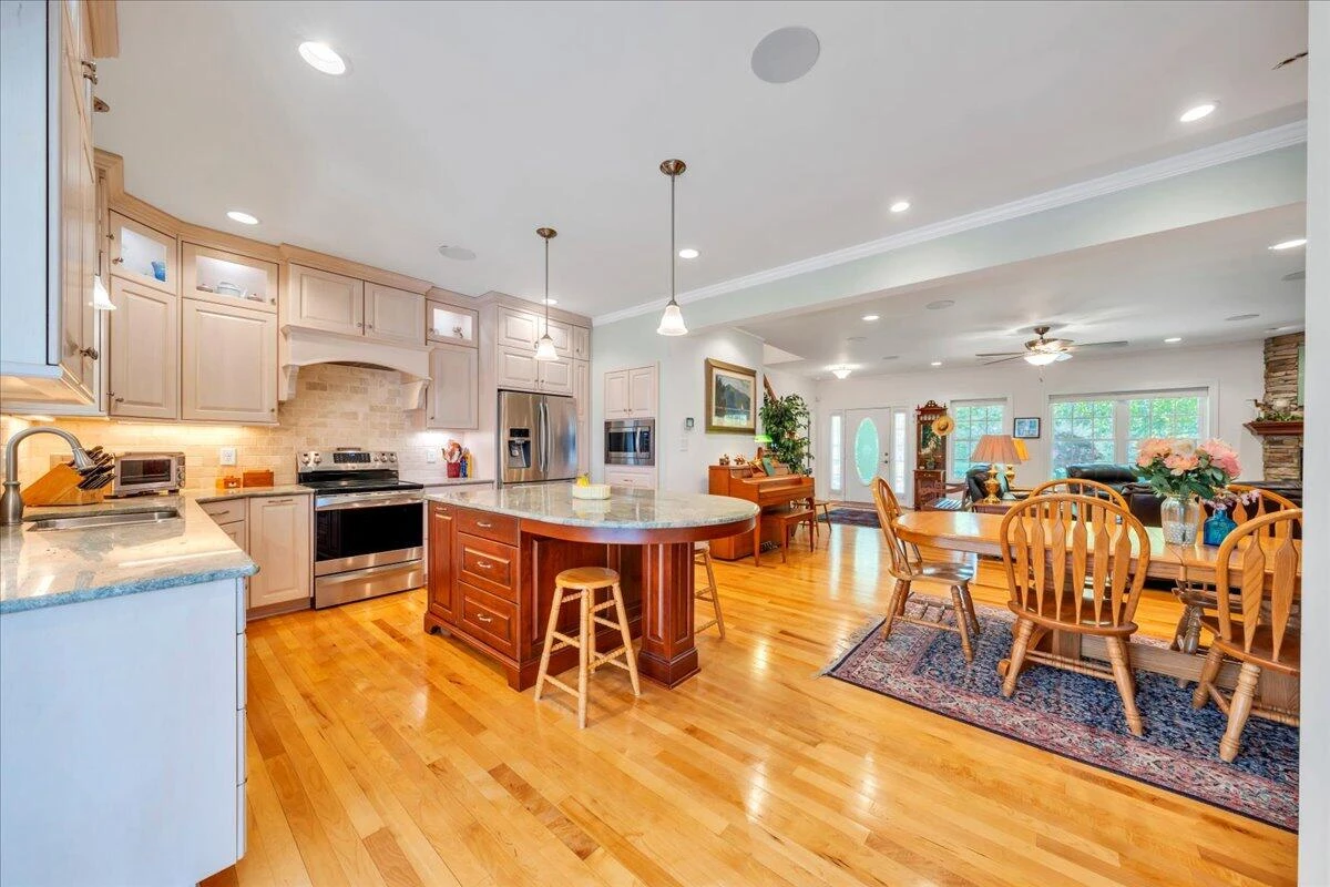 530 Mallard Point RD - Photo 19
