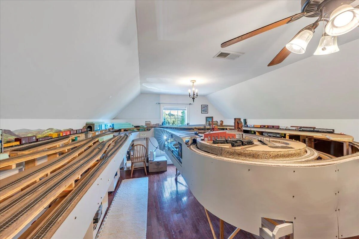 530 Mallard Point RD - Photo 39