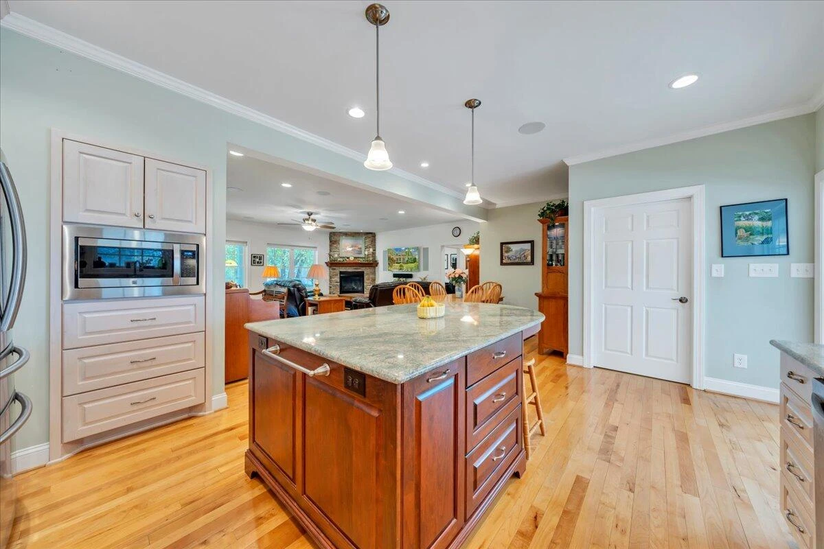 530 Mallard Point RD - Photo 4