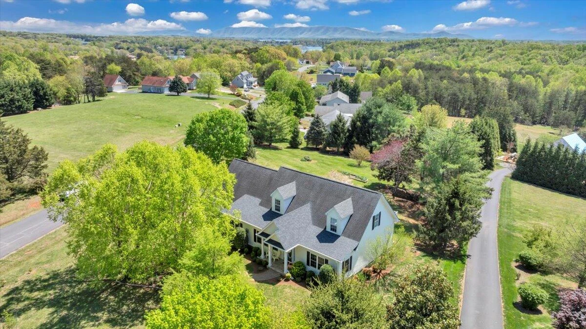 530 Mallard Point RD - Photo 70