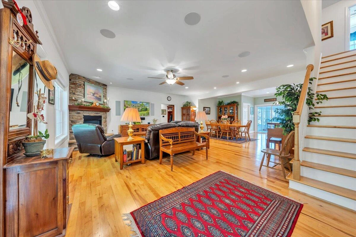 530 Mallard Point RD - Photo 9