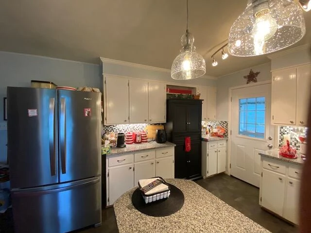 603 Landfair DR - Photo 3