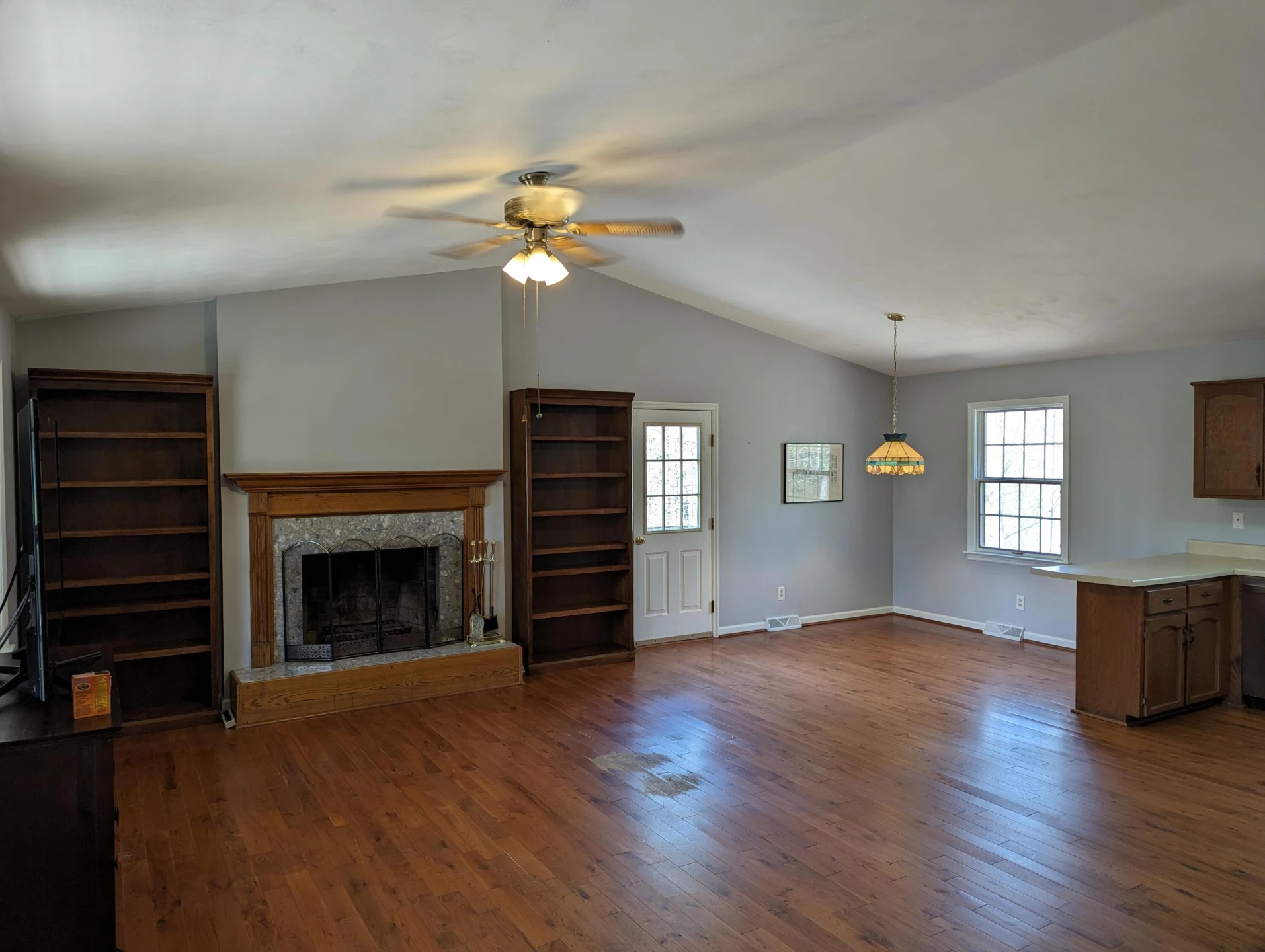 515 Sweetbriar  LN - Photo 3