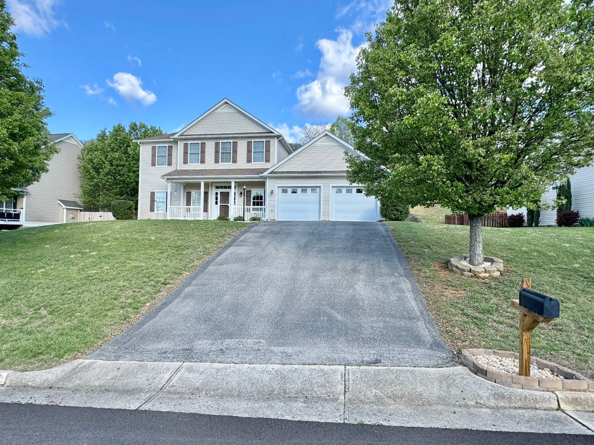 6201 Crumpacker DR - Photo 4