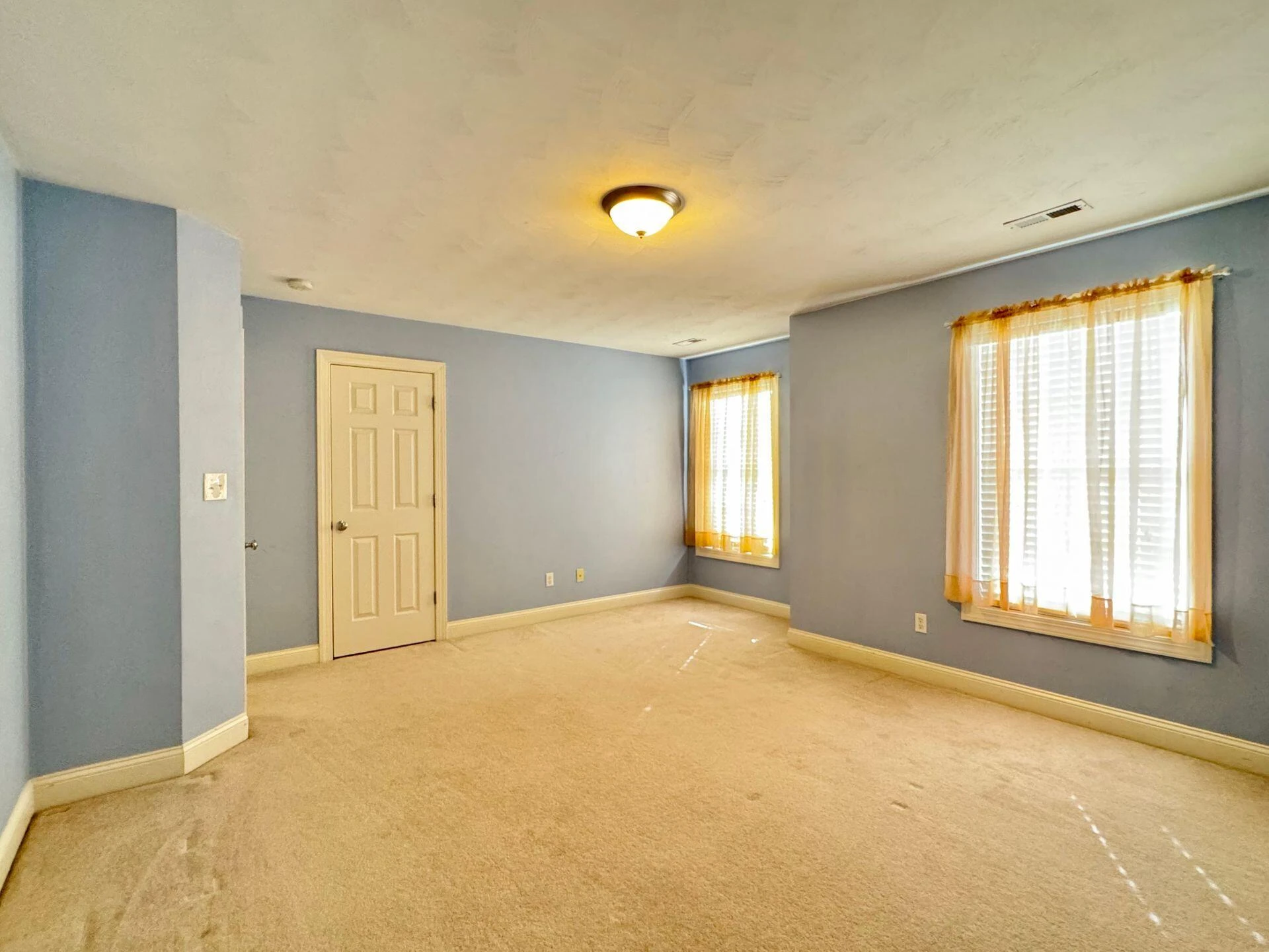 6201 Crumpacker DR - Photo 47