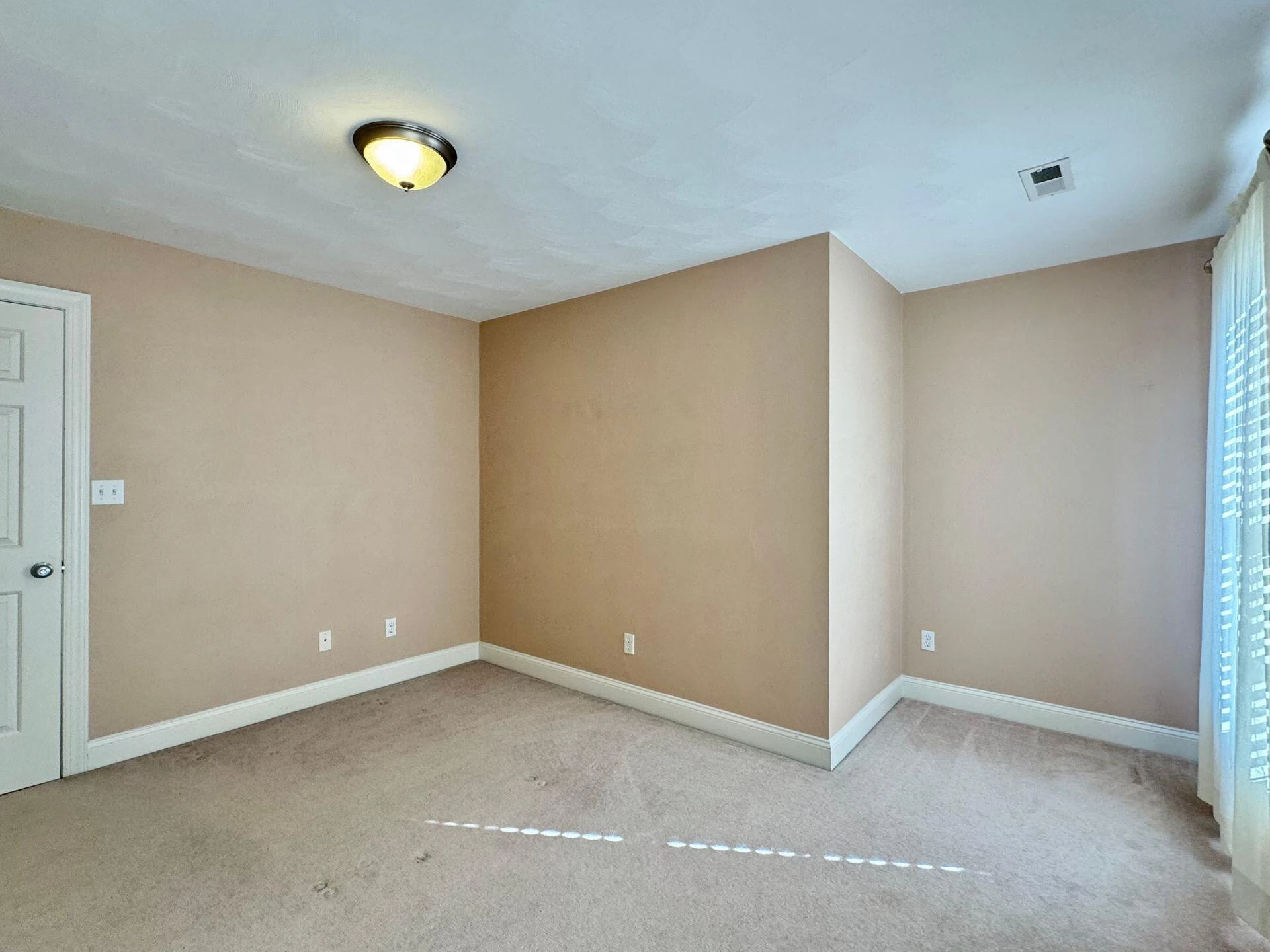 6201 Crumpacker DR - Photo 52