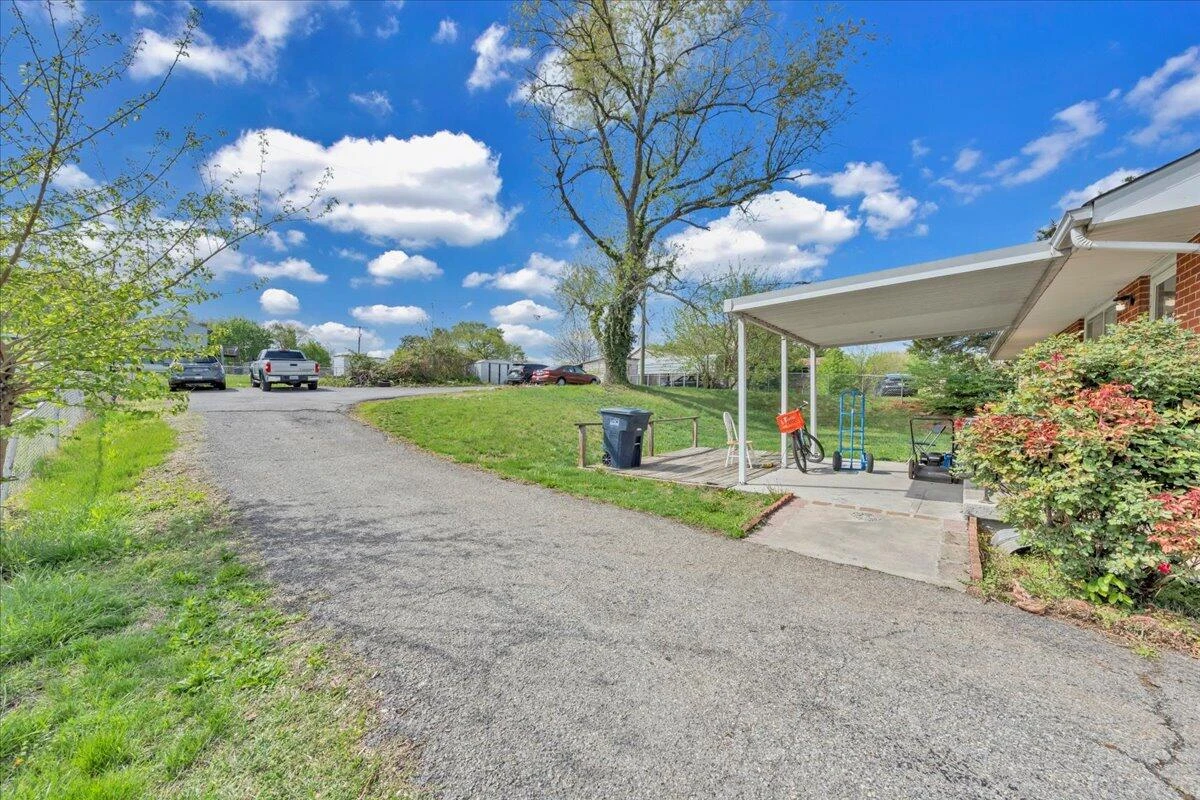 3724 Plantation RD - Photo 16