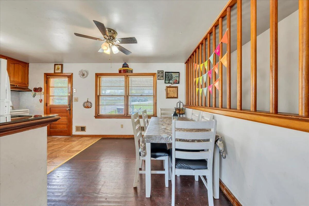 3724 Plantation RD - Photo 4