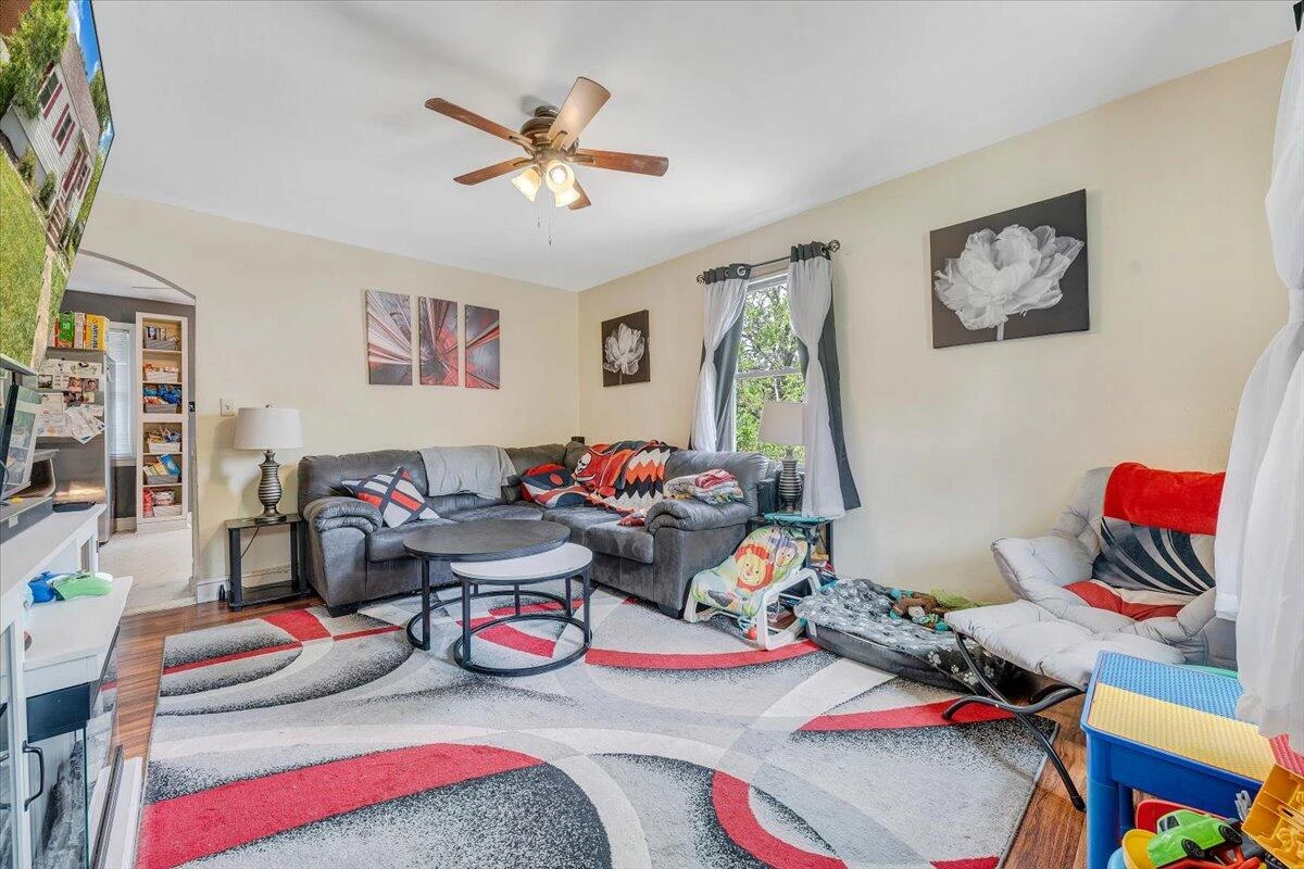 3305 Ventnor RD - Photo 3
