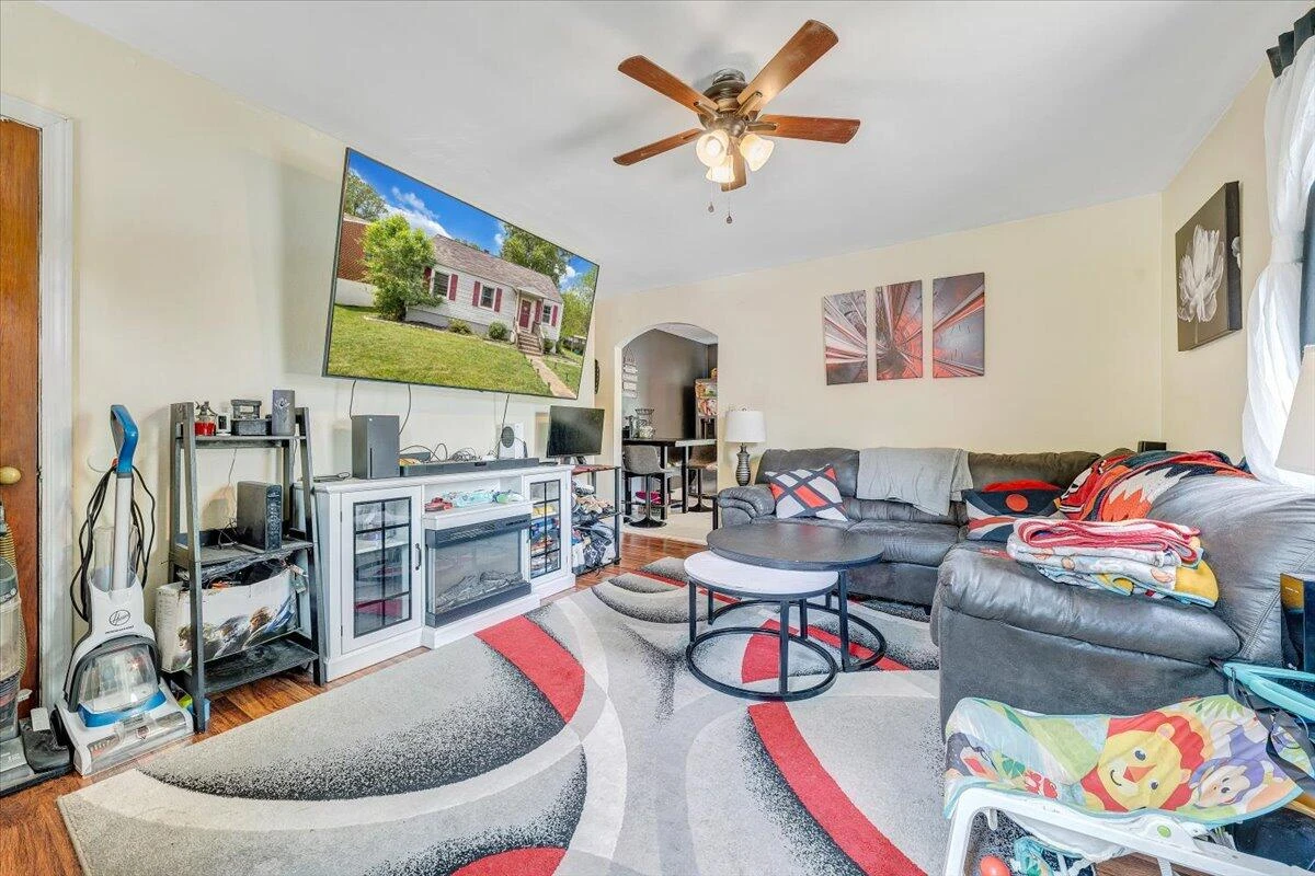 3305 Ventnor RD - Photo 4