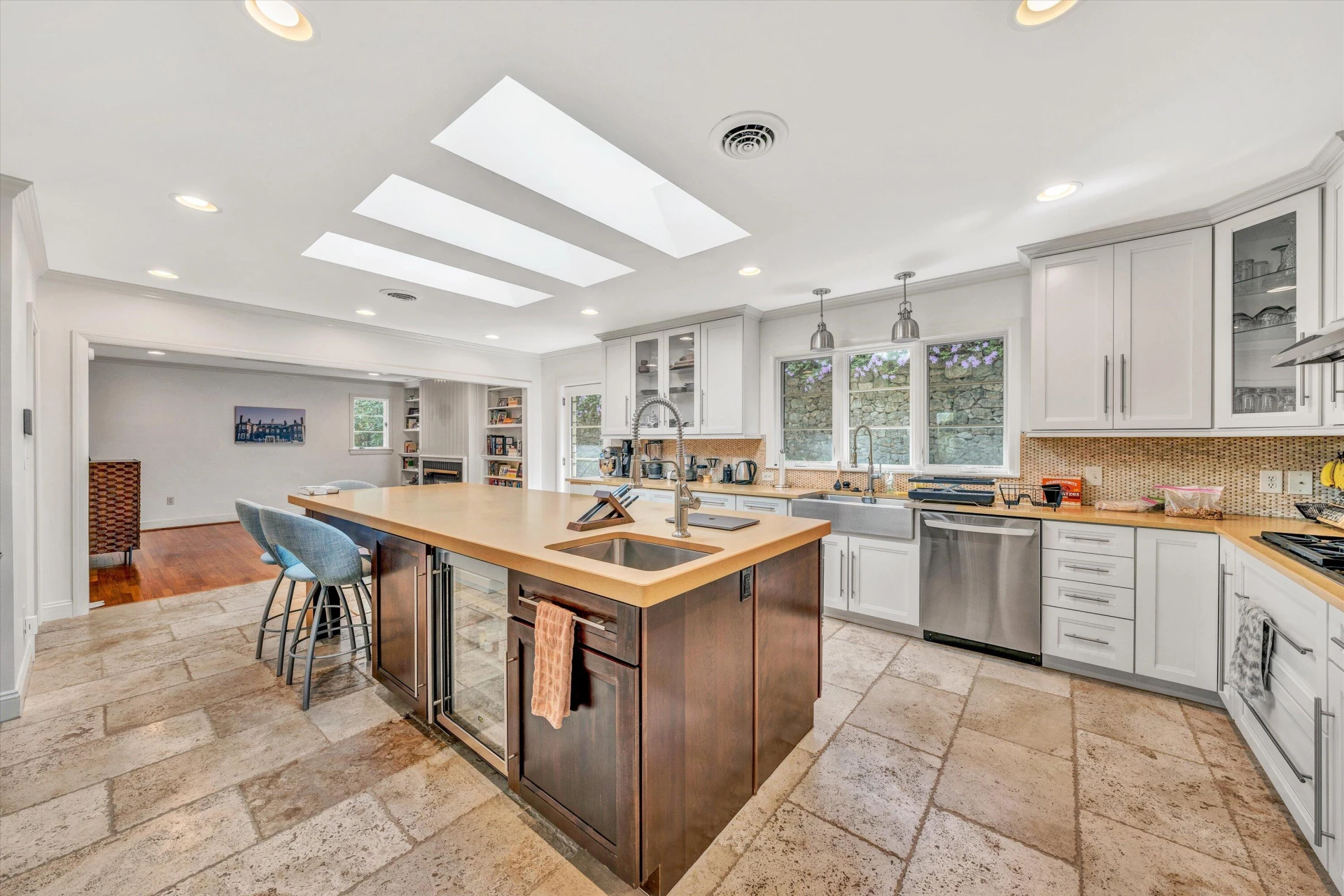 3421 Exeter ST - Photo 13