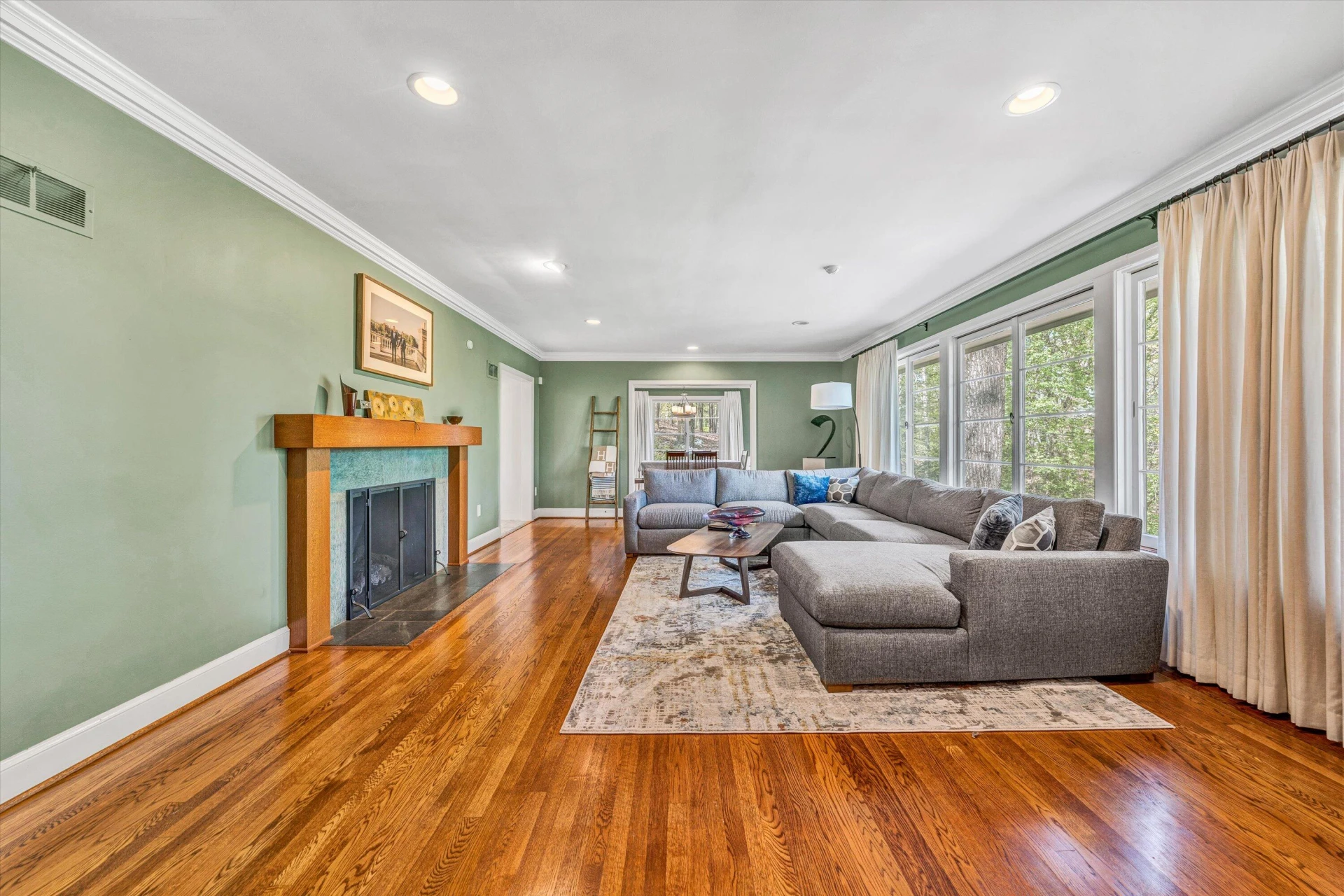 3421 Exeter ST - Photo 10