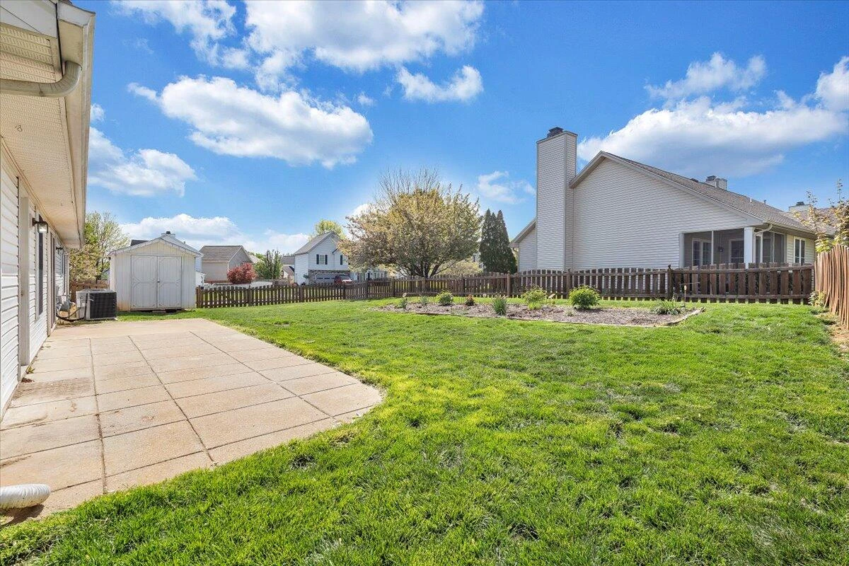 2412 Bloomfield AVE - Photo 37
