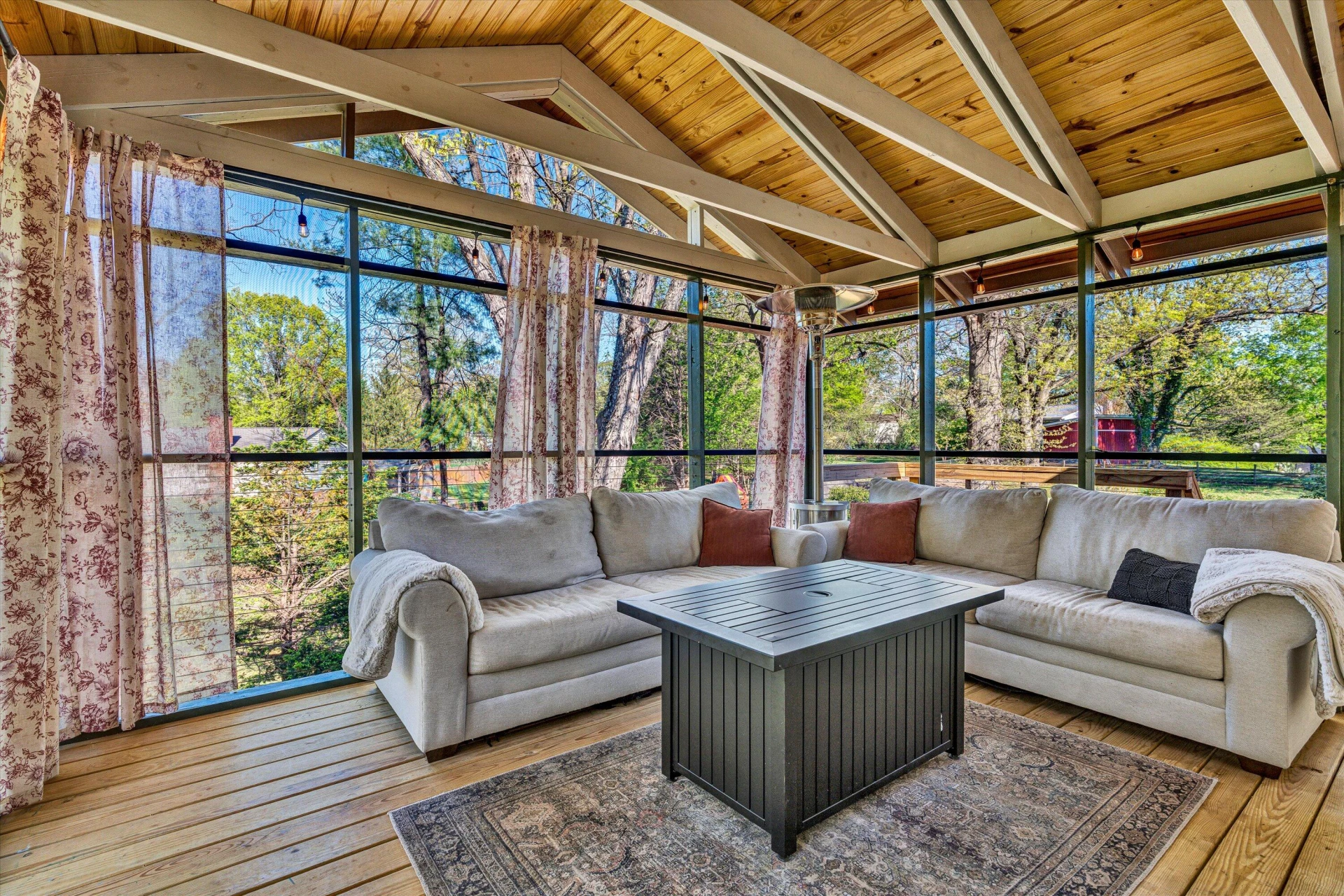 3819 Hyde Park DR - Photo 8