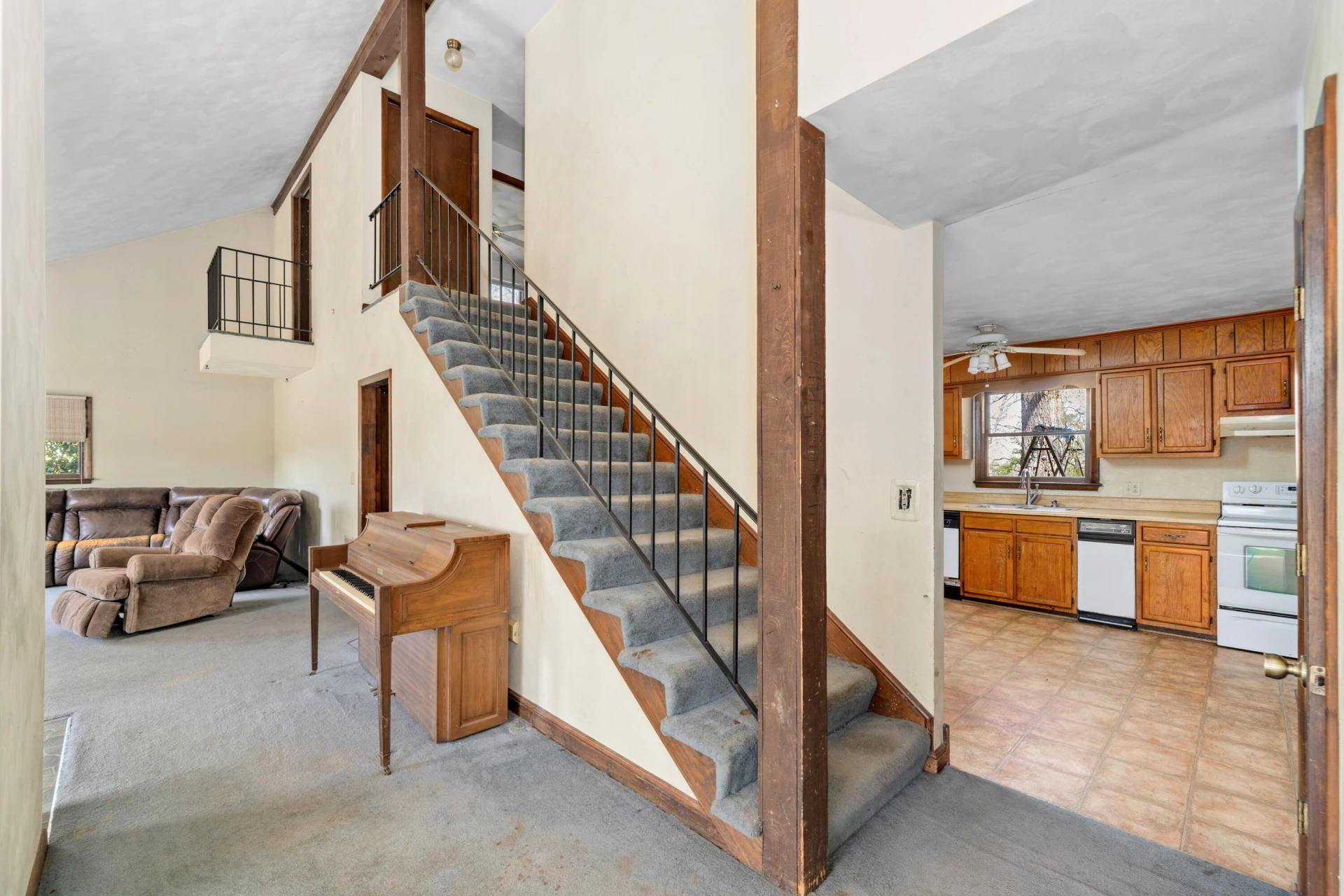 42 Keswick CT - Photo 7
