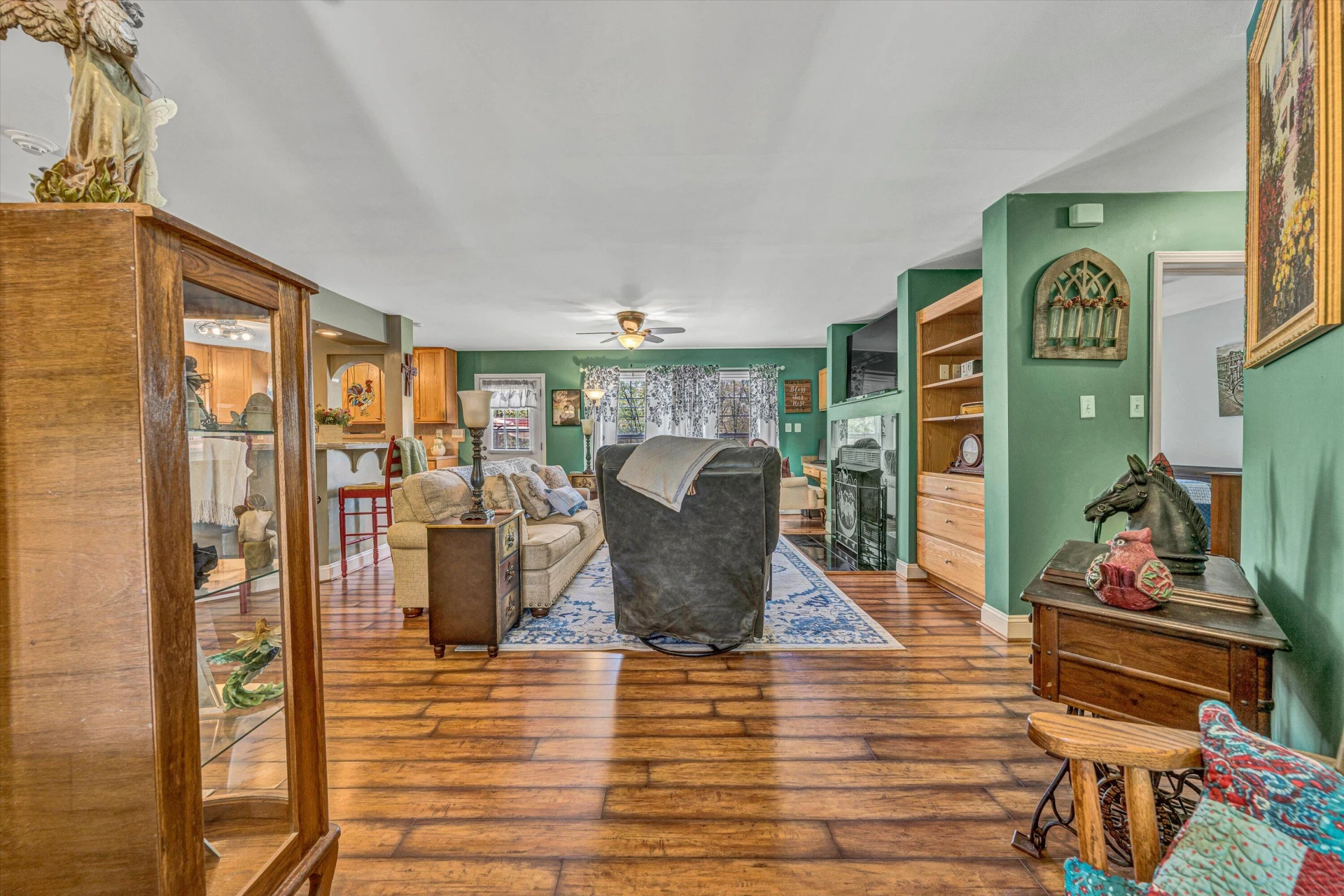 102 Cedar ST - Photo 16