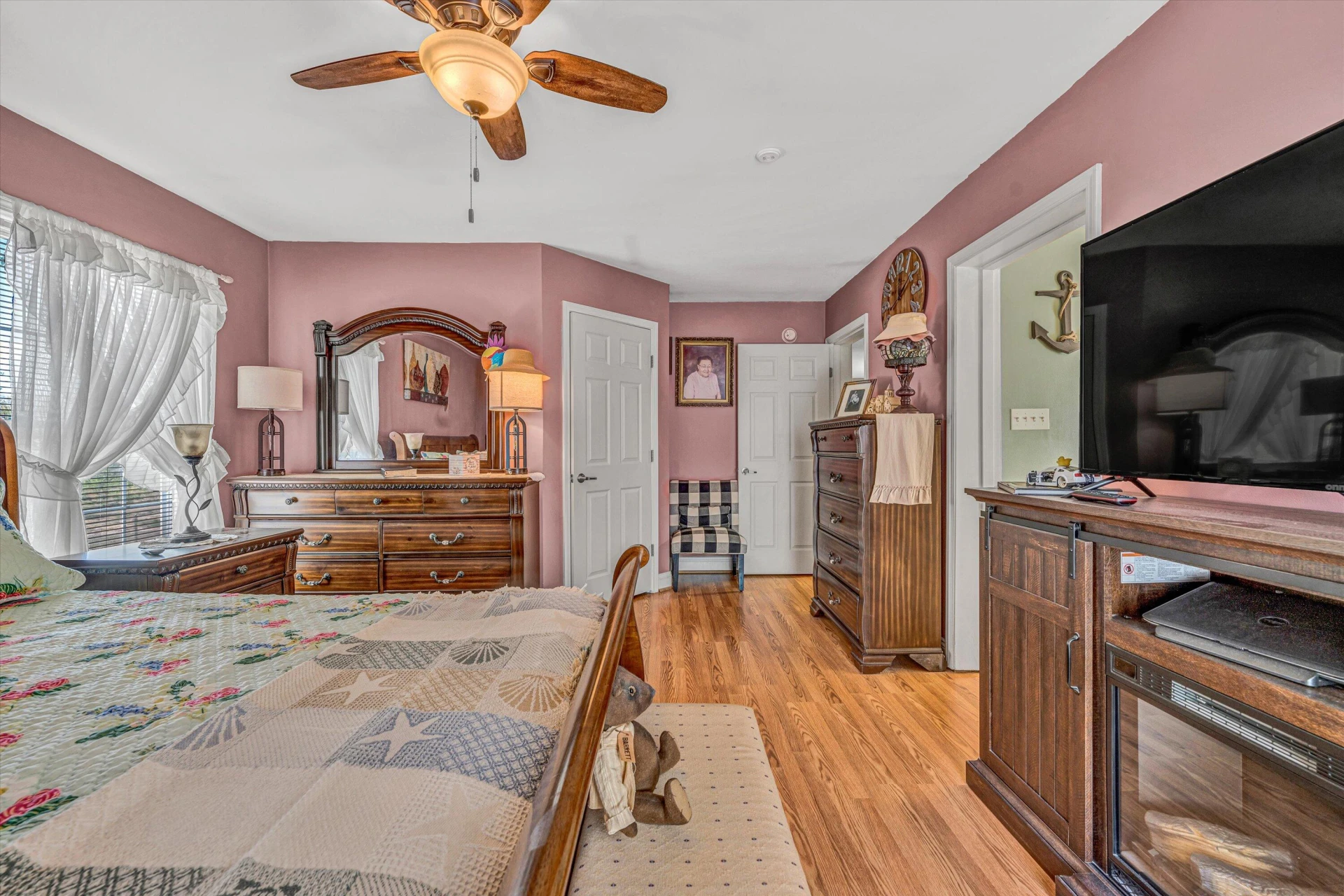 102 Cedar ST - Photo 26