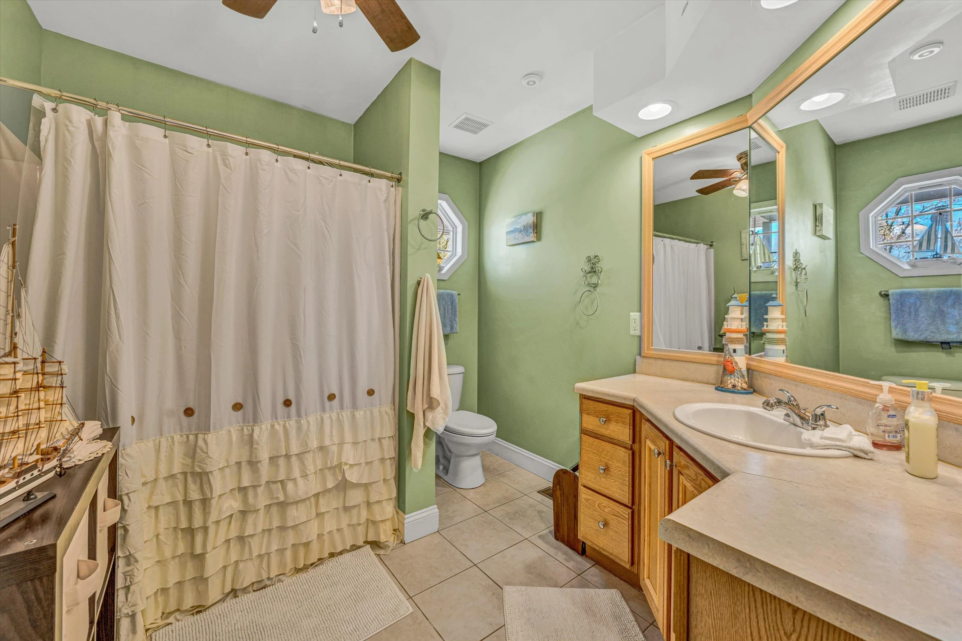 102 Cedar ST - Photo 31