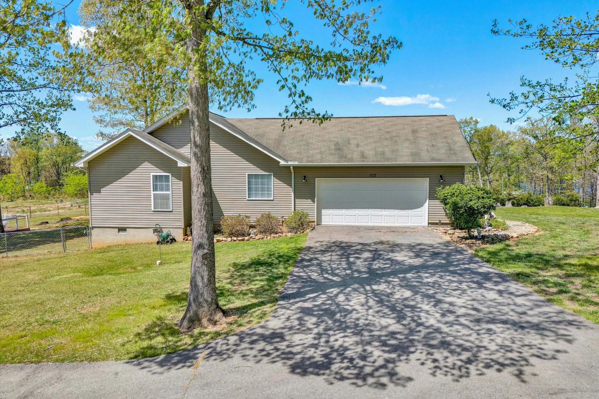 102 Cedar ST - Photo 41