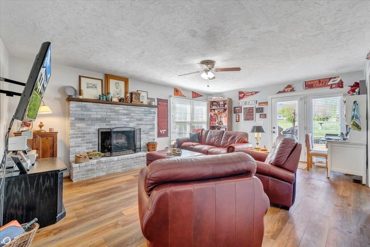 49 Coachman PL - Photo 21