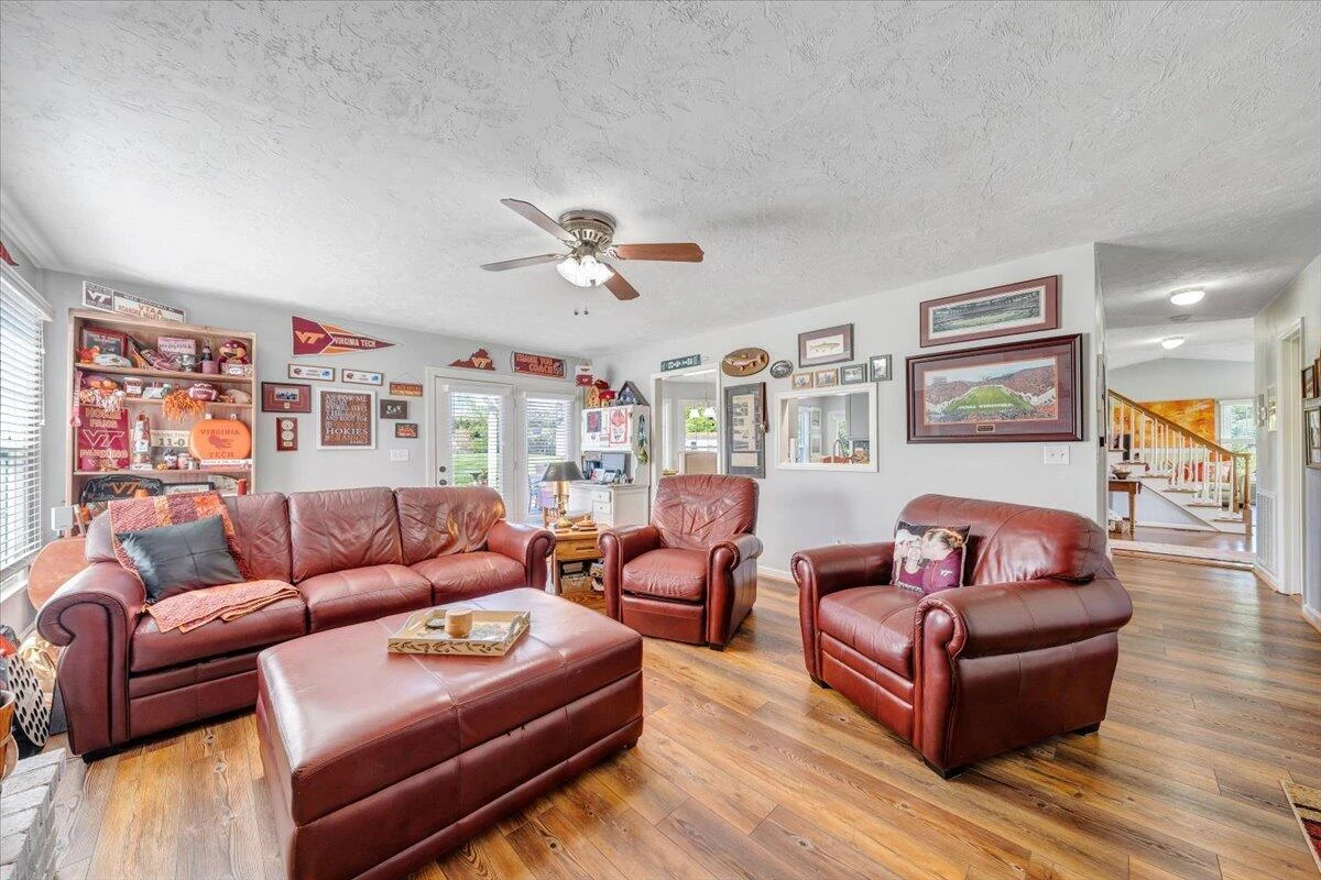 49 Coachman PL - Photo 24