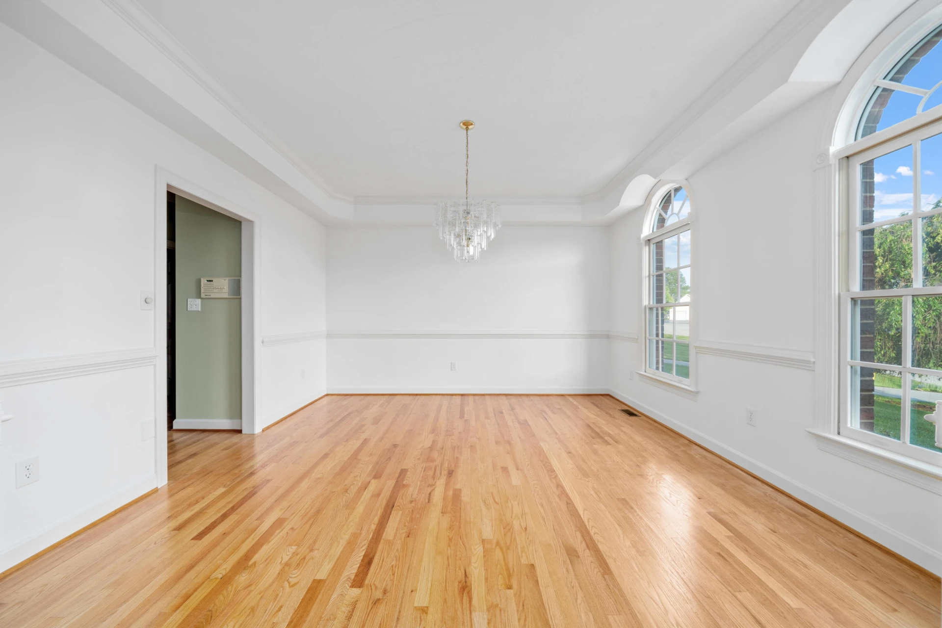 475 Wentworth LN - Photo 19