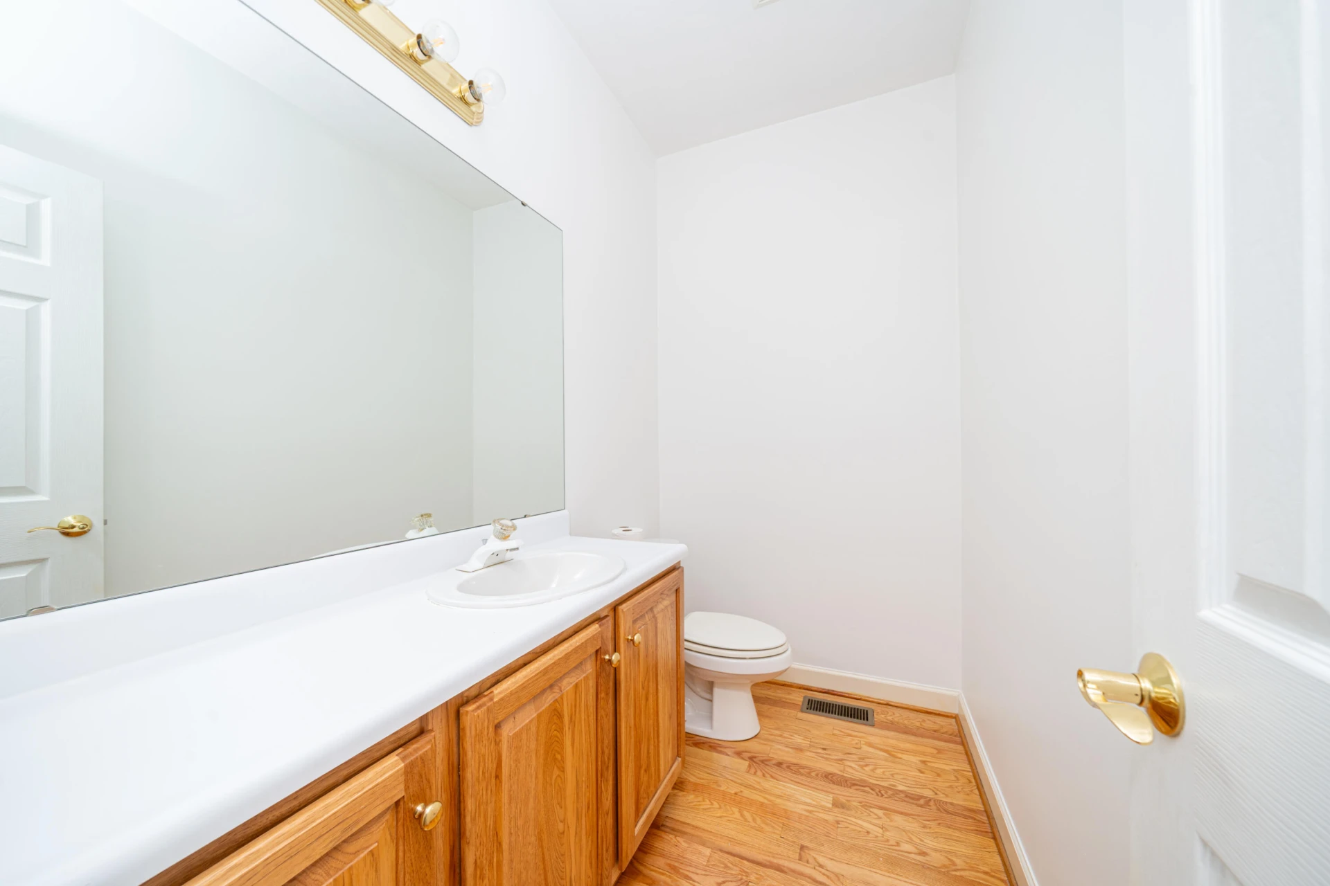 475 Wentworth LN - Photo 20