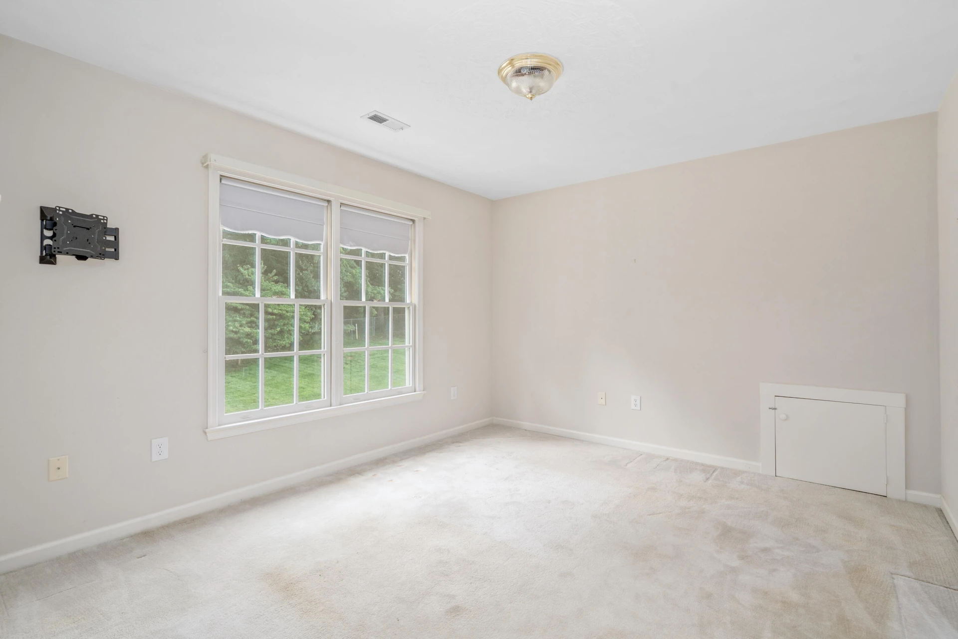 475 Wentworth LN - Photo 24