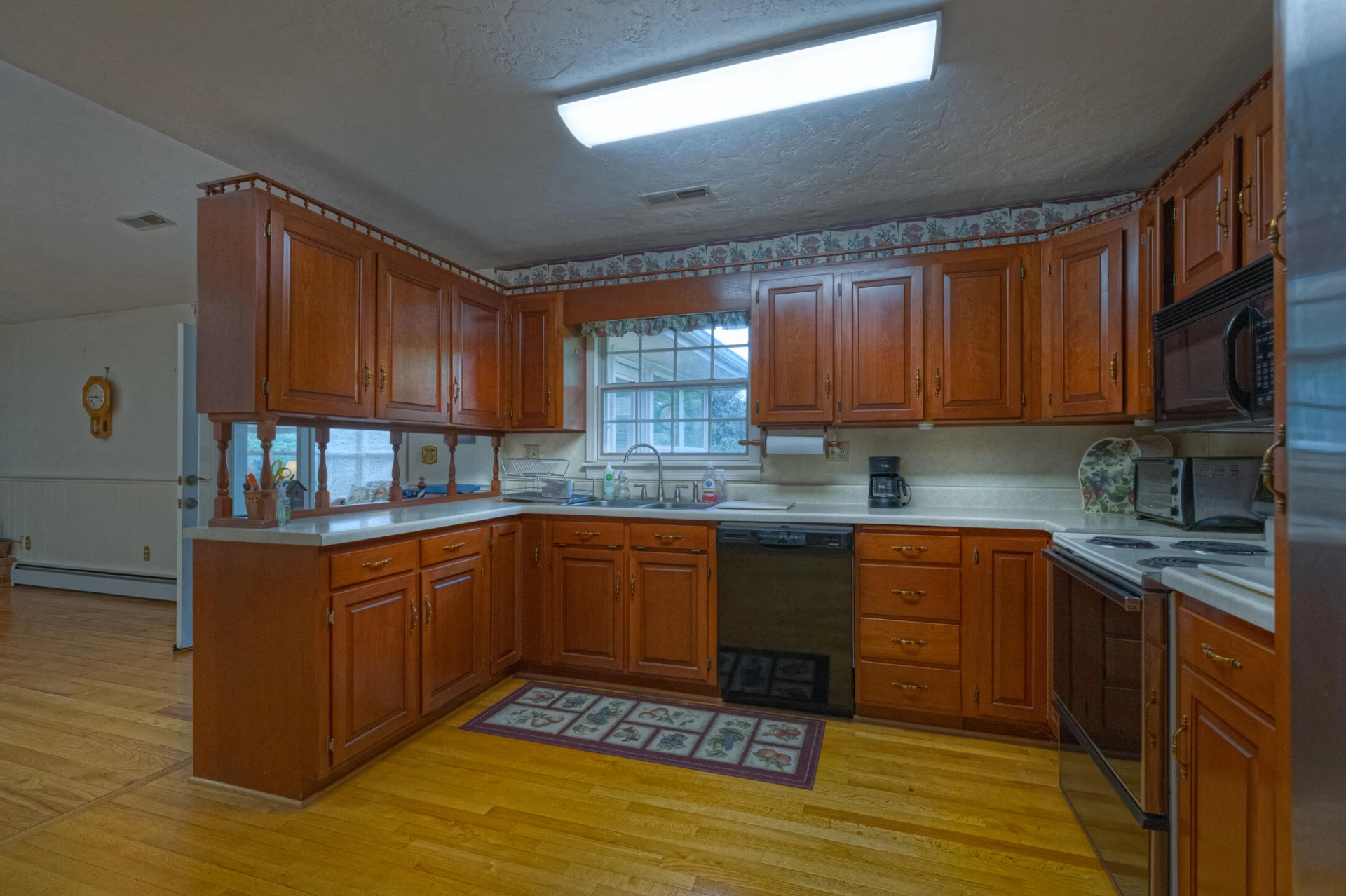 1615 Deyerle RD - Photo 11