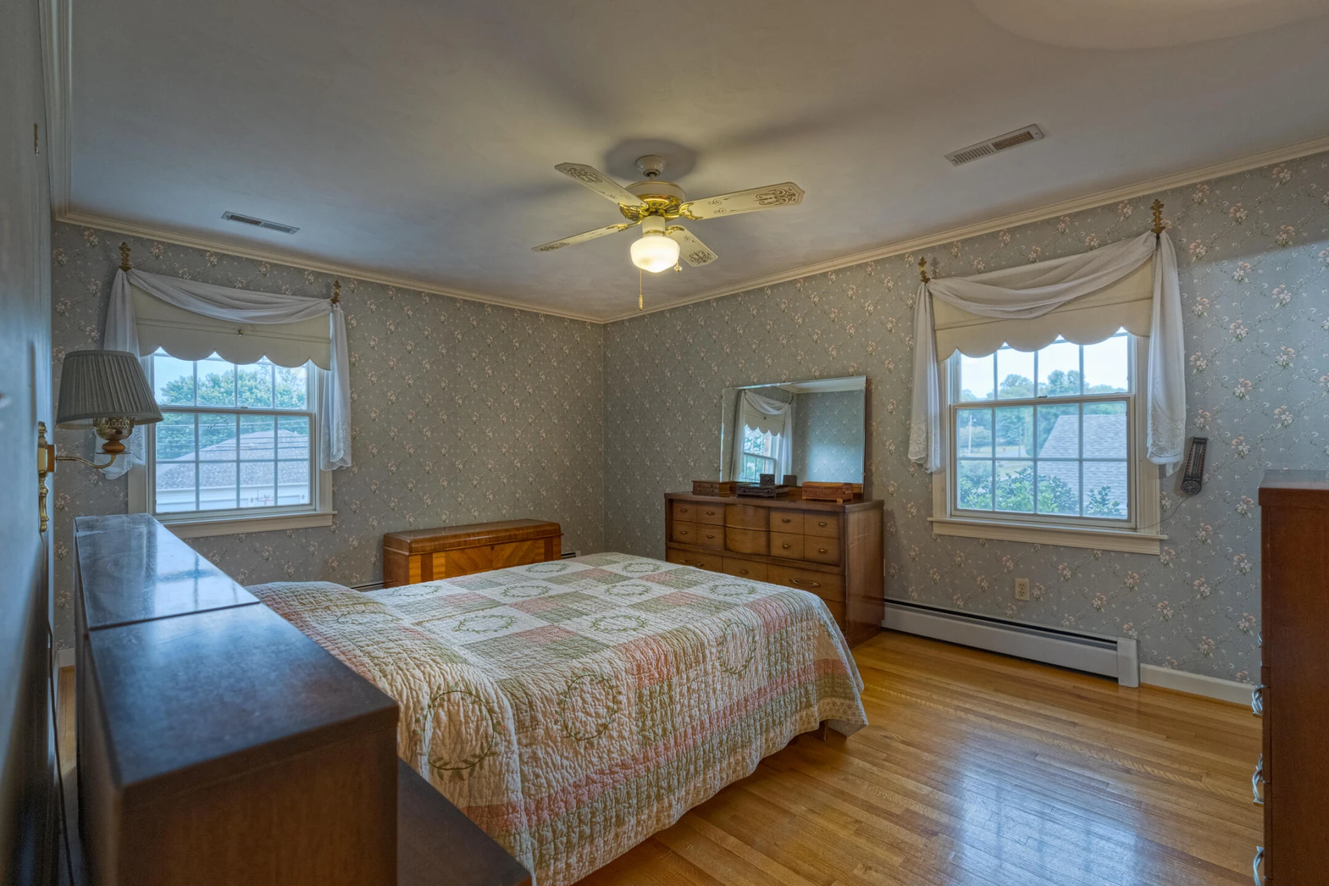 1615 Deyerle RD - Photo 21