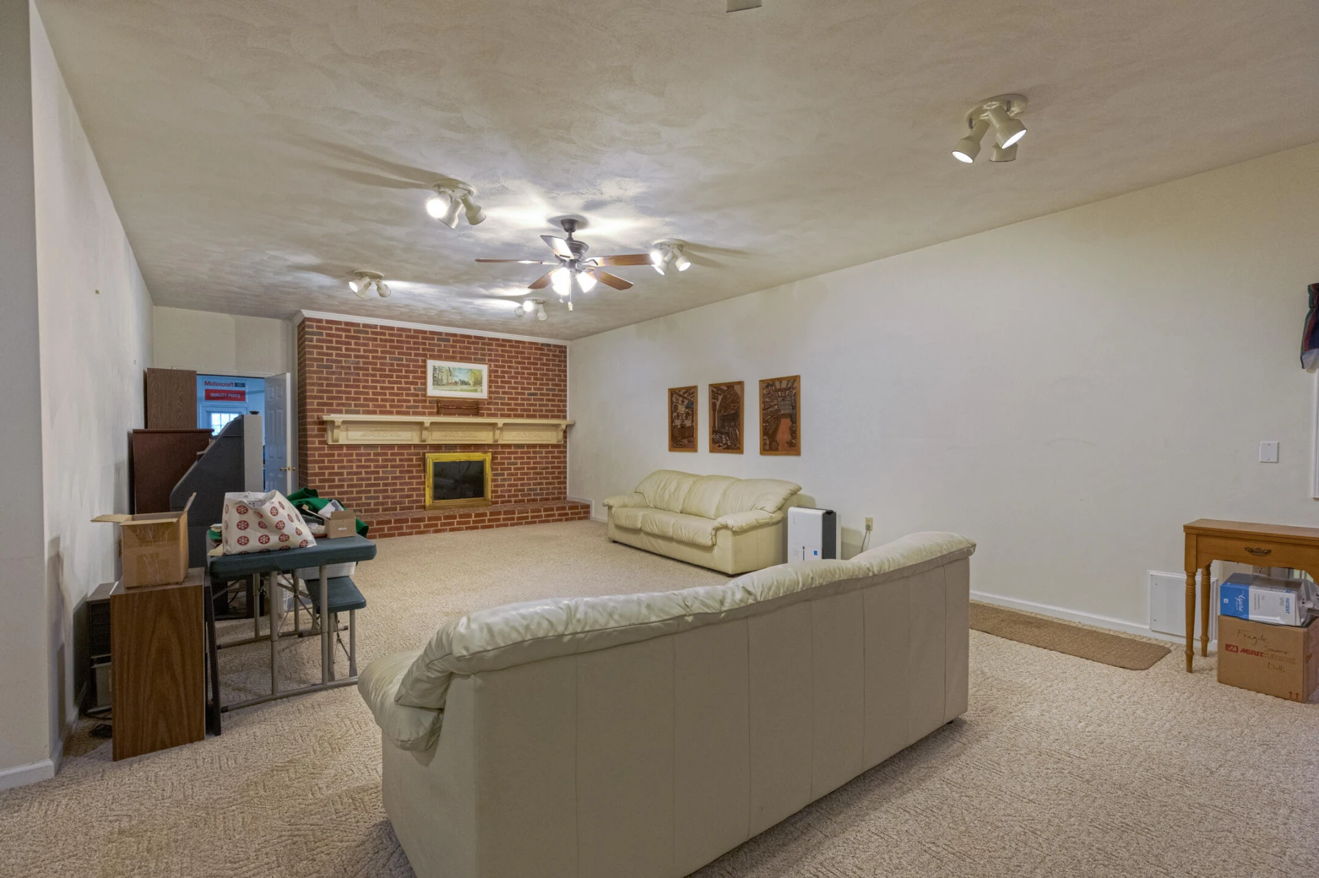 1615 Deyerle RD - Photo 24