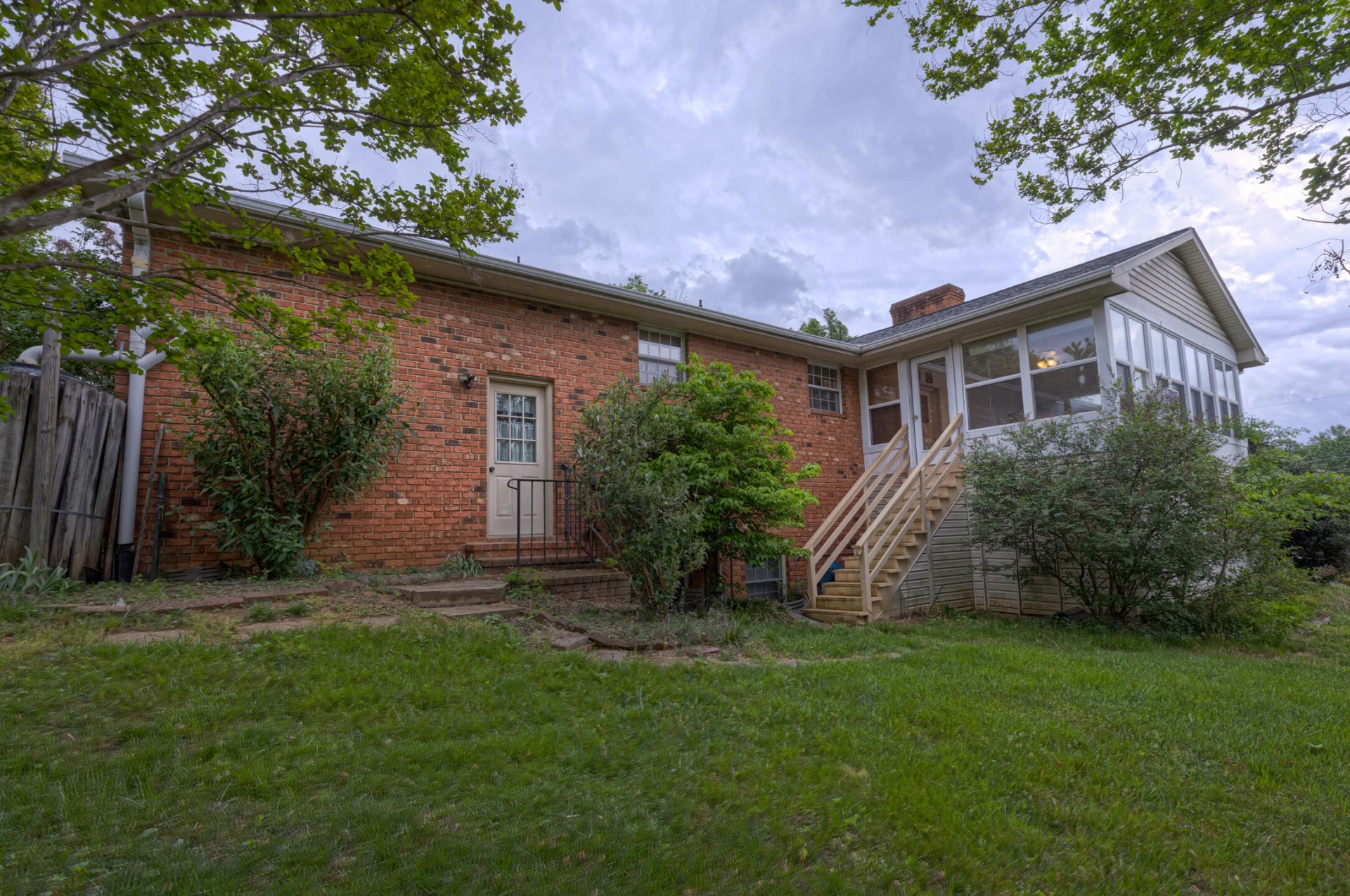 1615 Deyerle RD - Photo 40