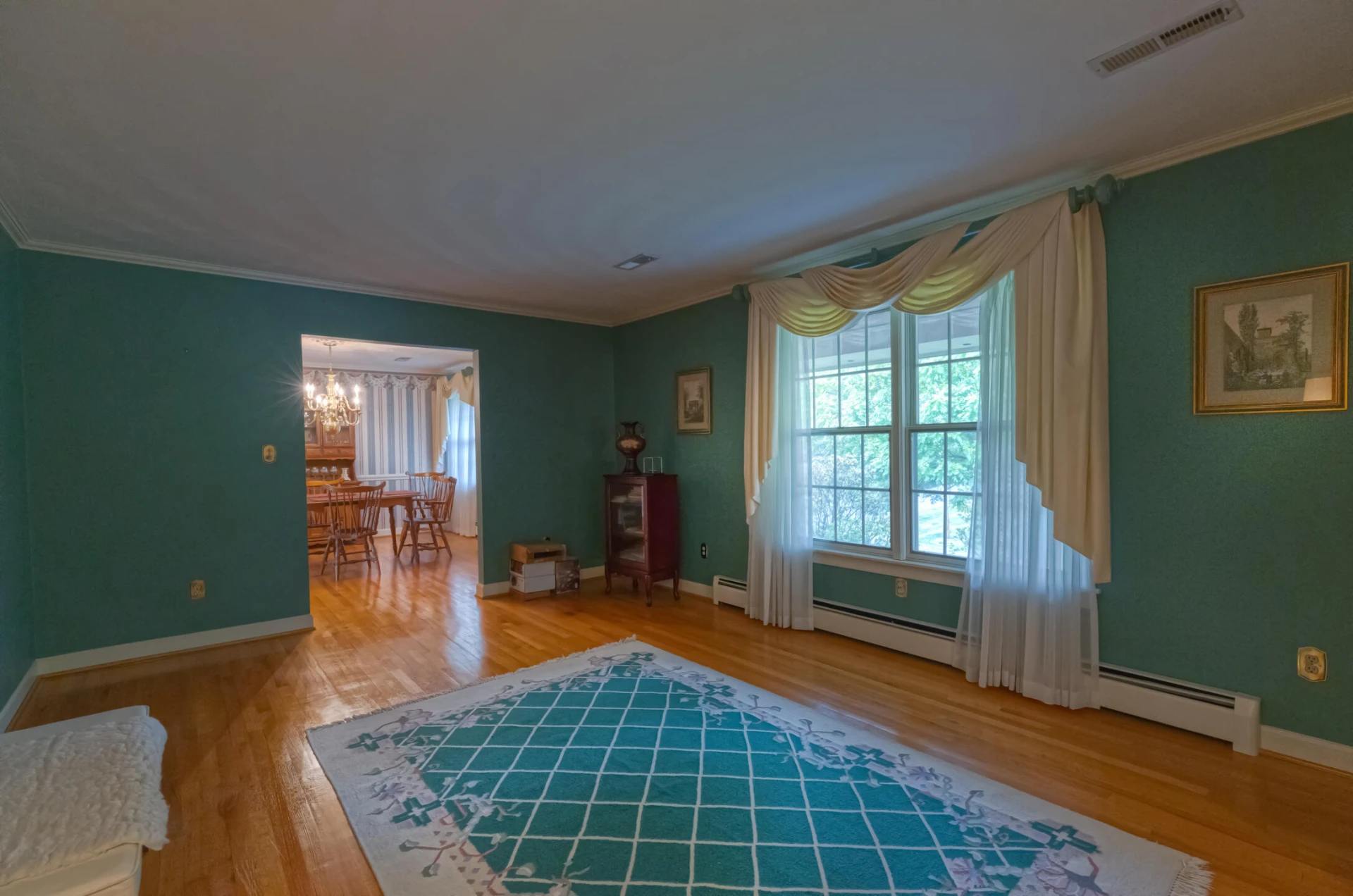 1615 Deyerle RD - Photo 7