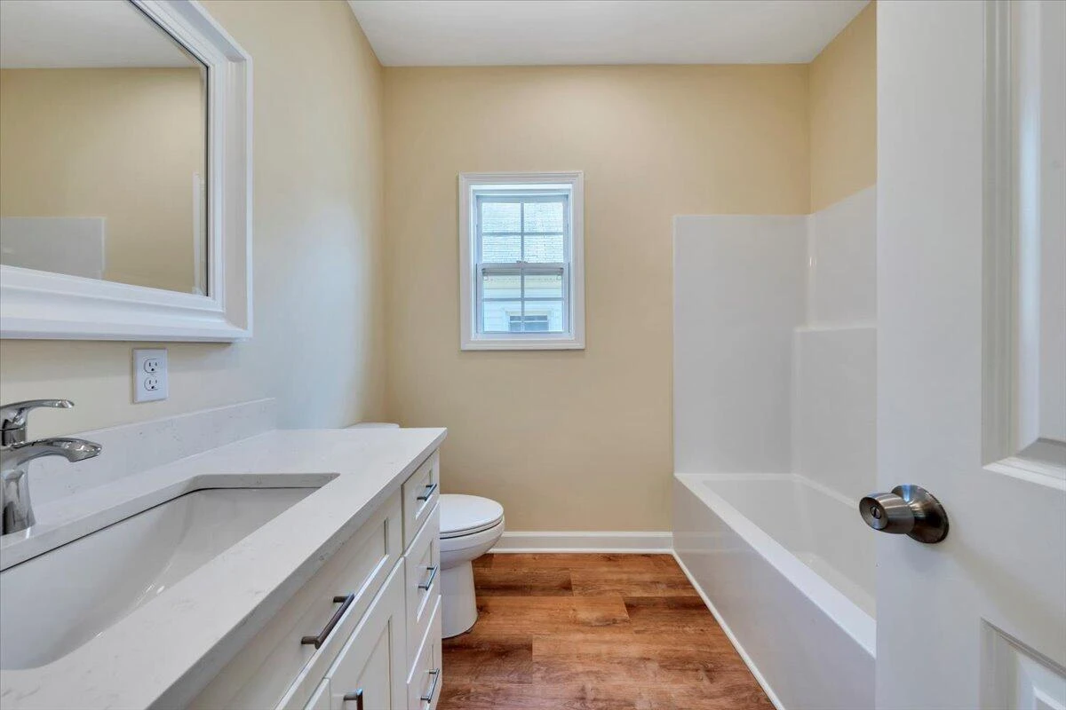 1017 Greenhurst AVE - Photo 24