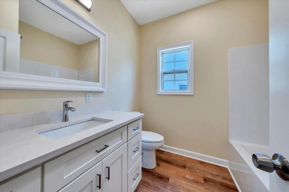 1017 Greenhurst AVE - Photo 25