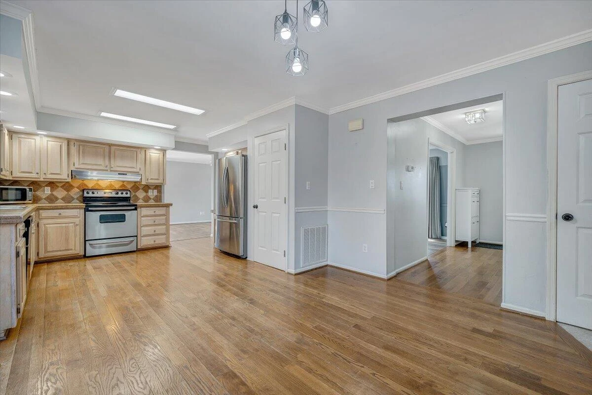 220 Regency BLVD - Photo 16