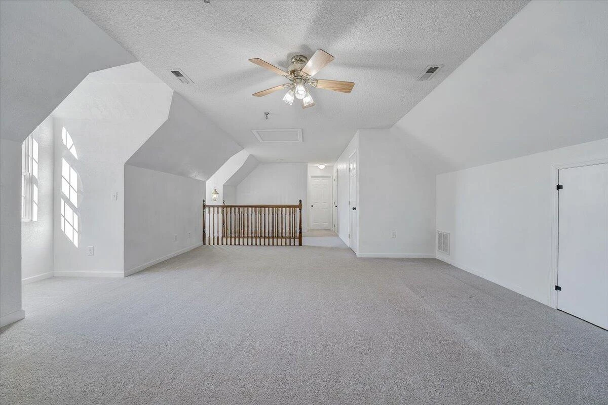 220 Regency BLVD - Photo 39