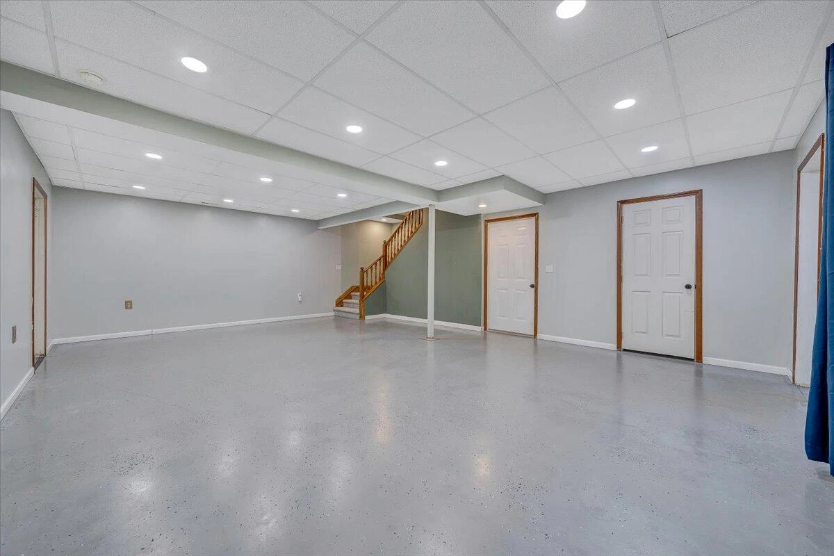 220 Regency BLVD - Photo 46