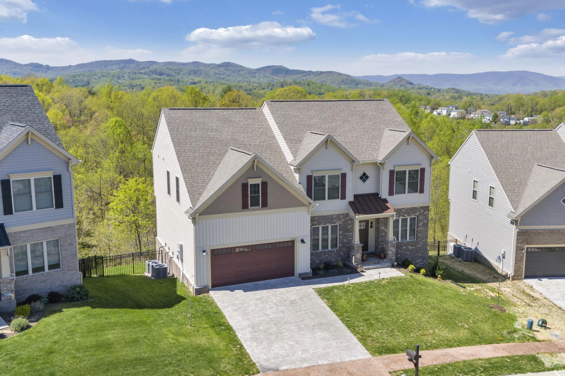 6946 Linn Cove CT