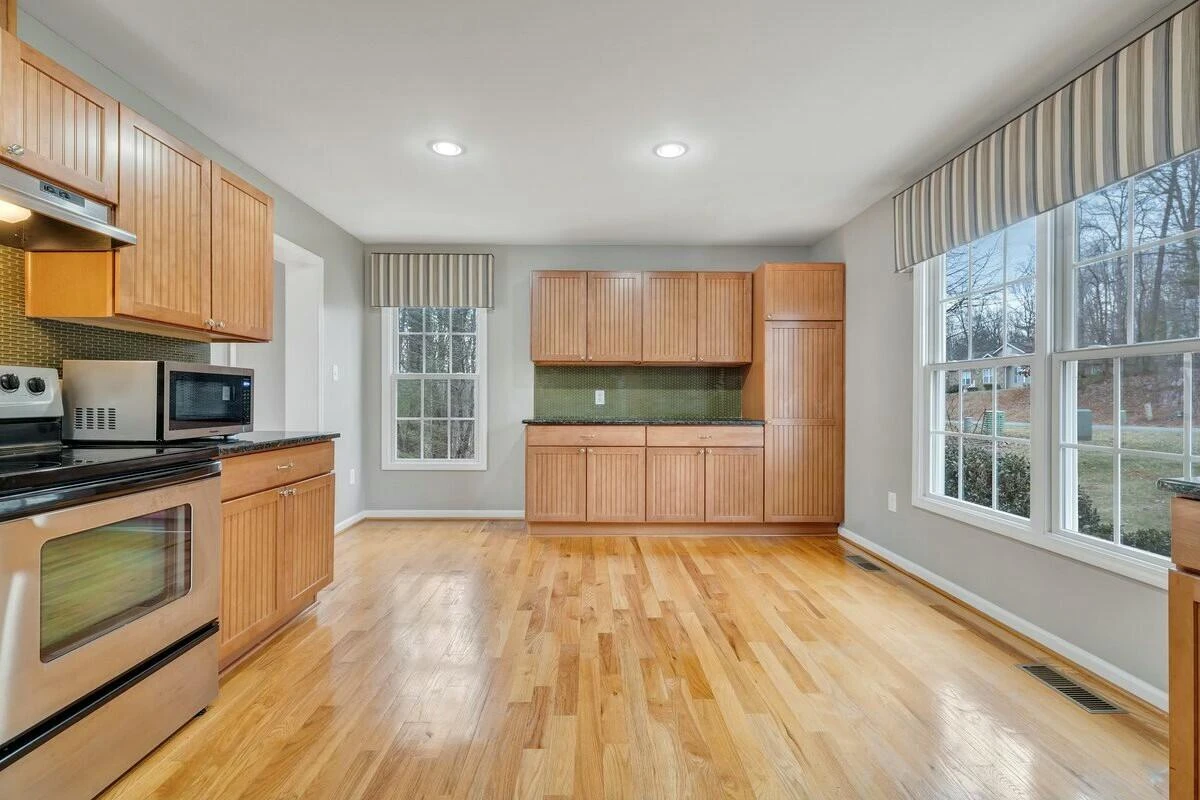 71 Woods Edge DR - Photo 6
