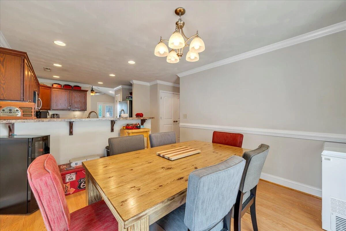 212 N Bruffey ST - Photo 12