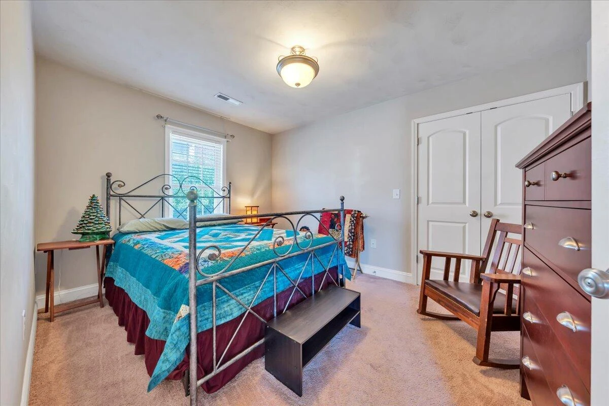 212 N Bruffey ST - Photo 19