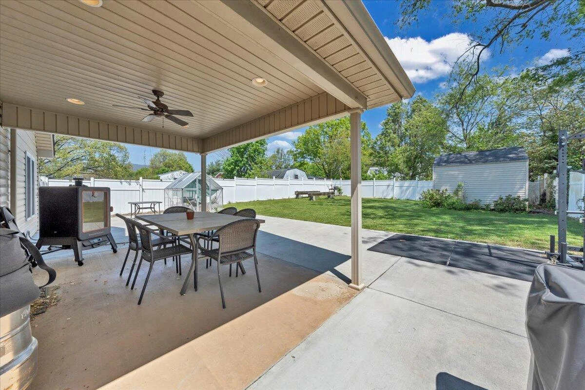 212 N Bruffey ST - Photo 23