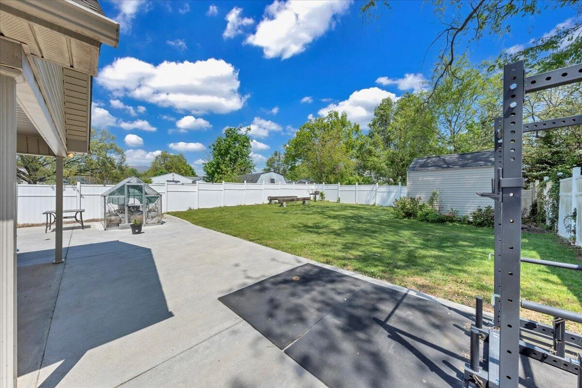 212 N Bruffey ST - Photo 24